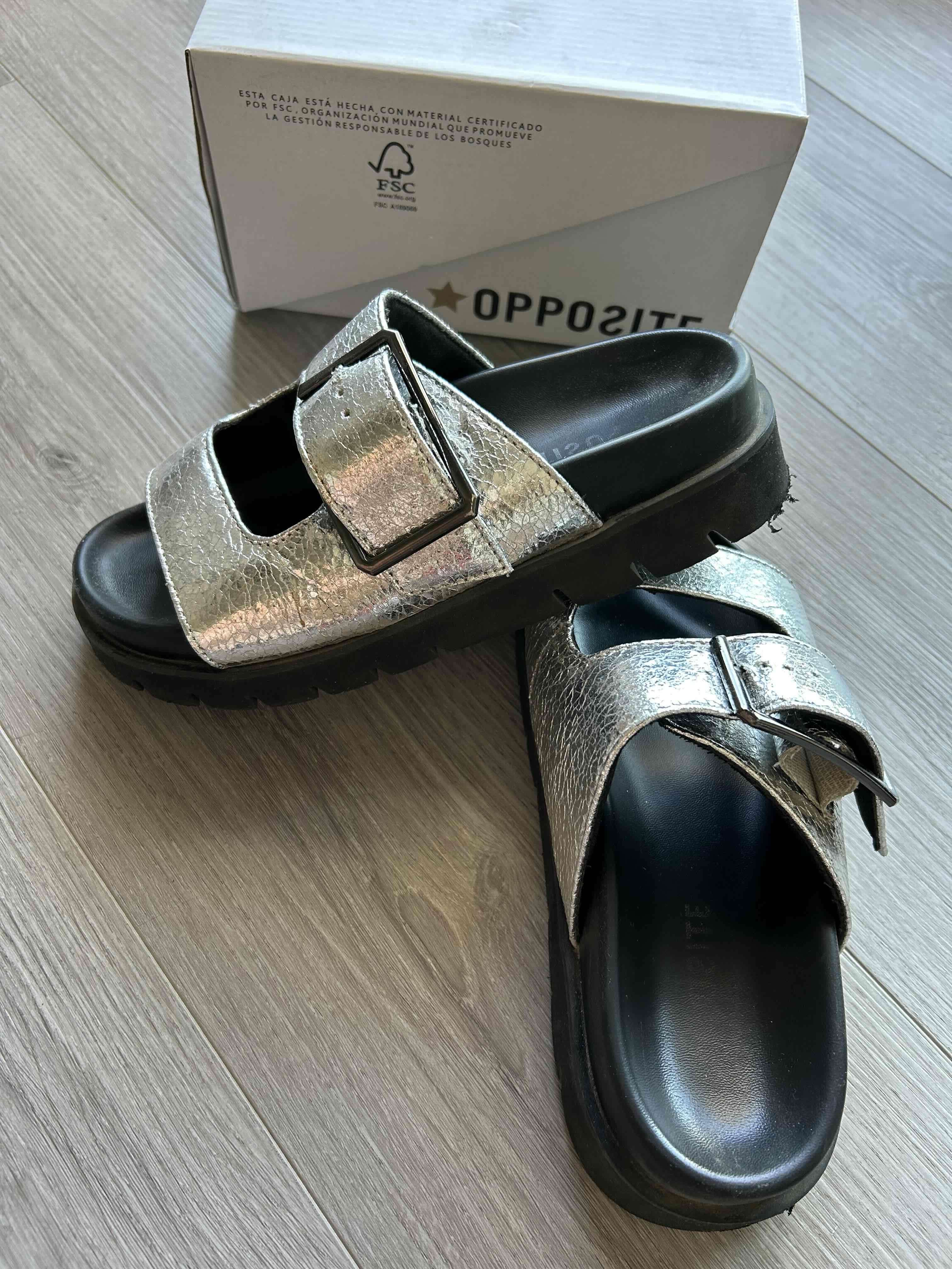 Sandalias plateadas metalizadas - miniatura 2