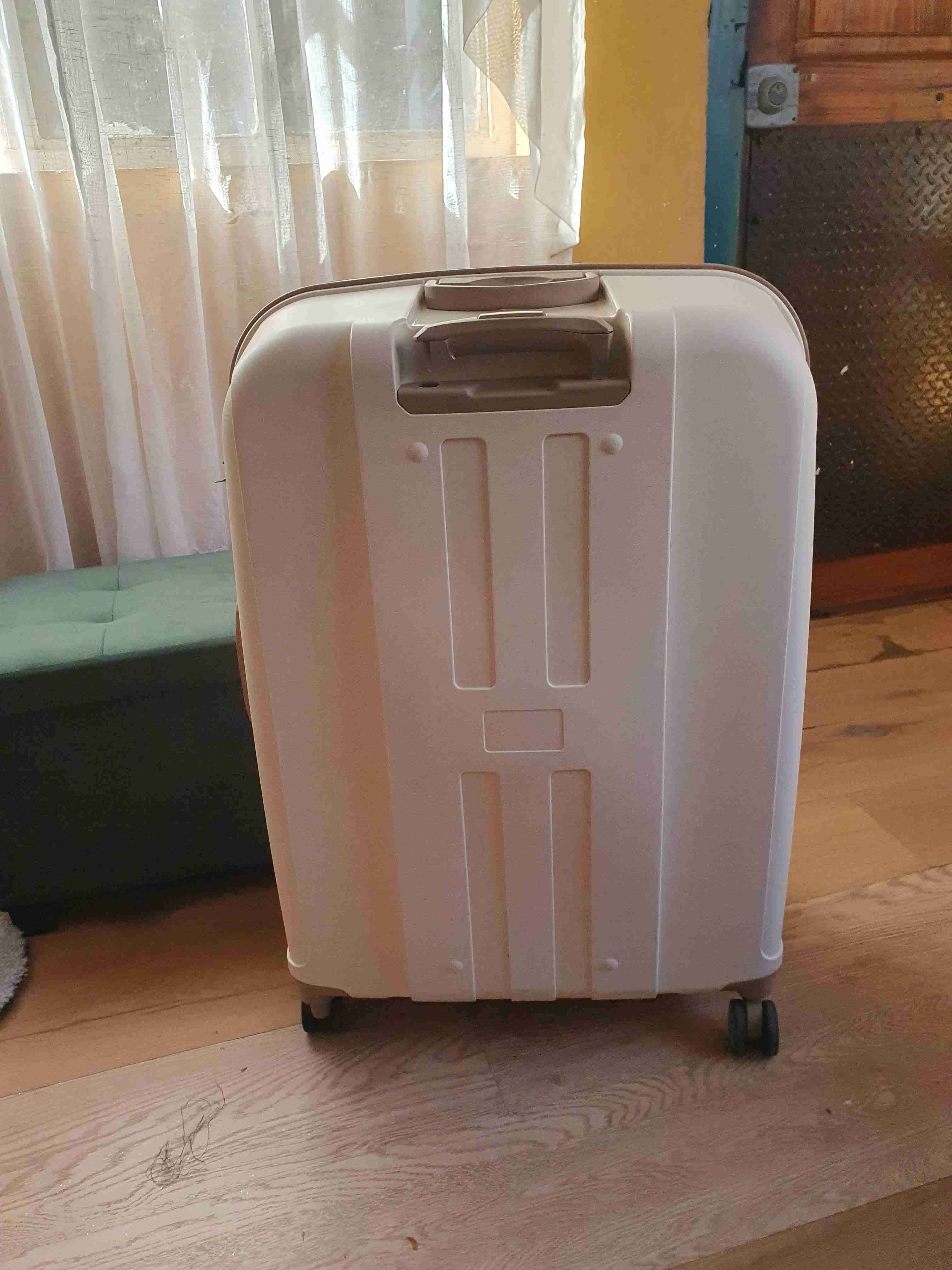 Maleta rígida con con detalle - miniatura 3