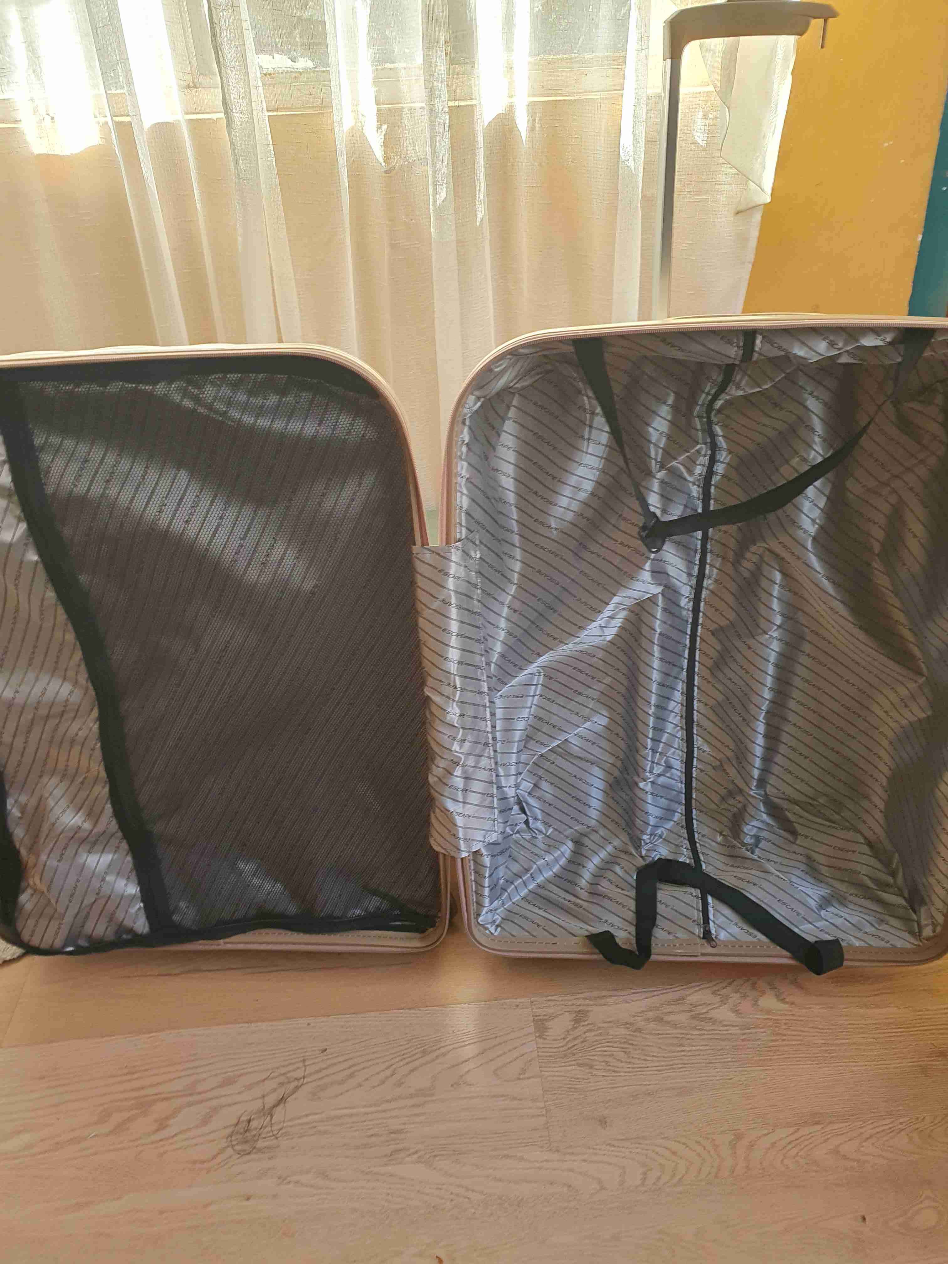 Maleta rígida con con detalle - miniatura 4