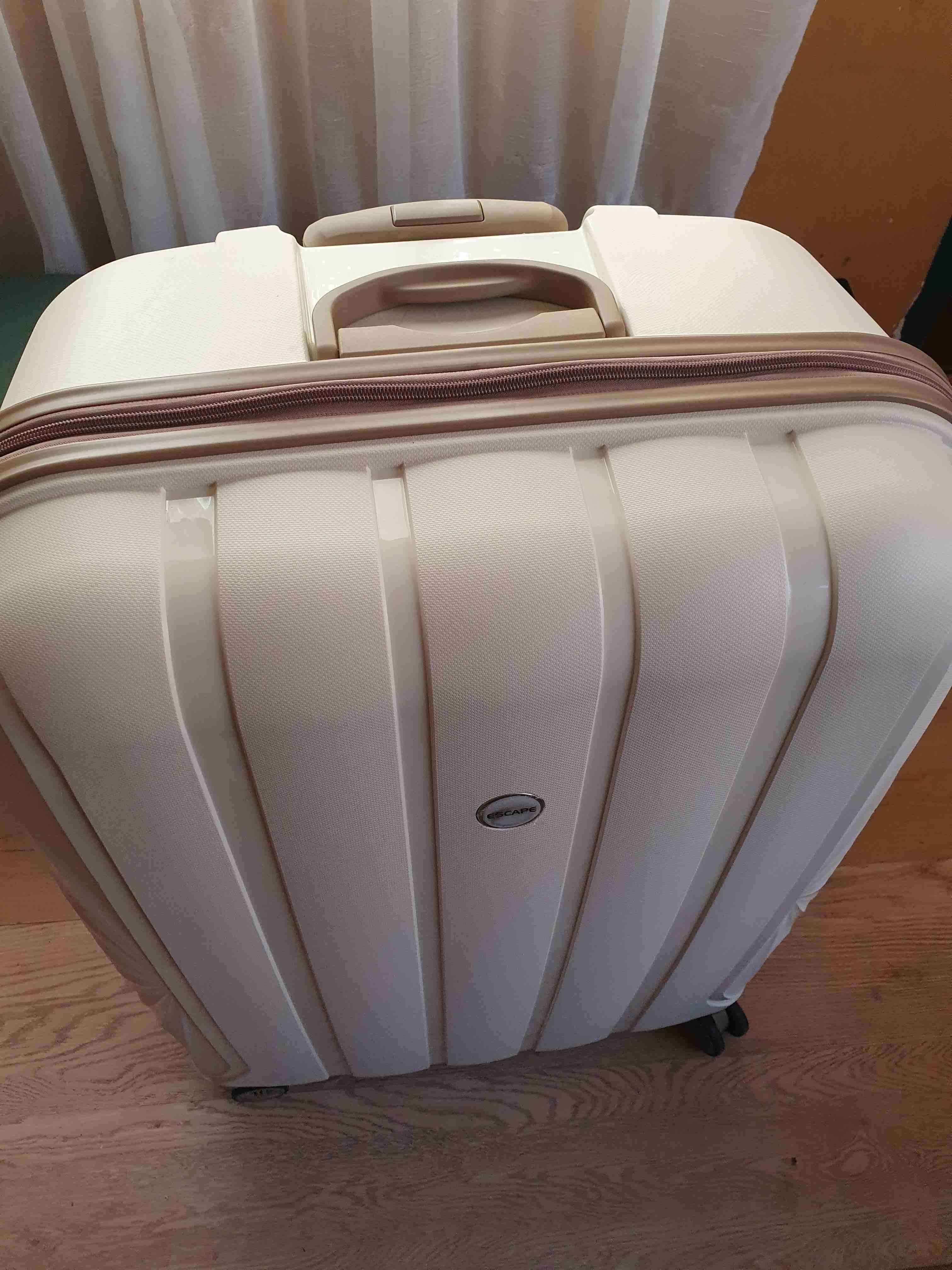 Maleta rígida con con detalle - miniatura 6