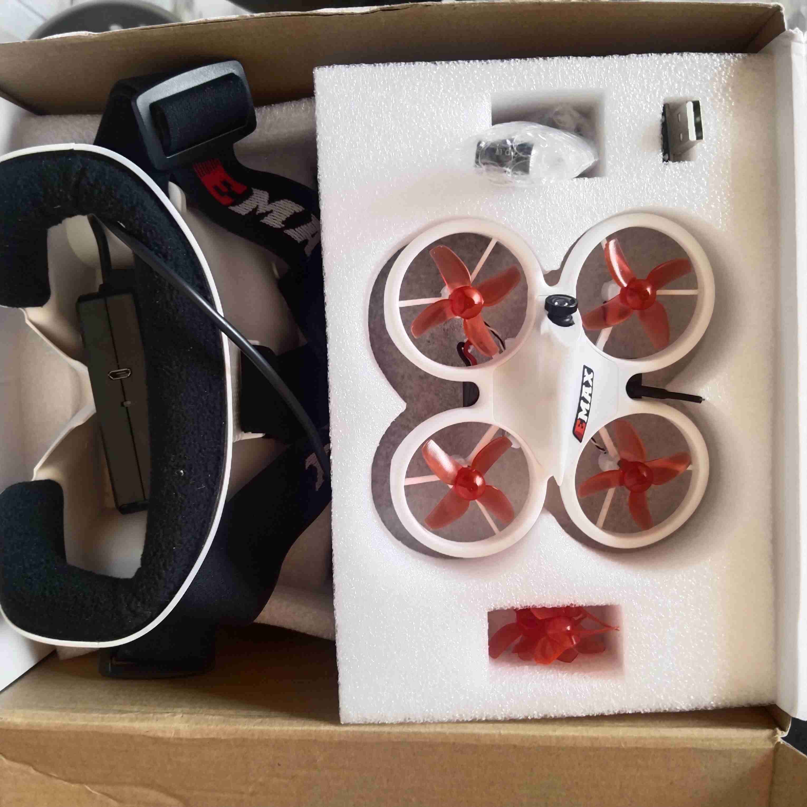 Drone Emax EZ Pilot para interiores - miniatura 2