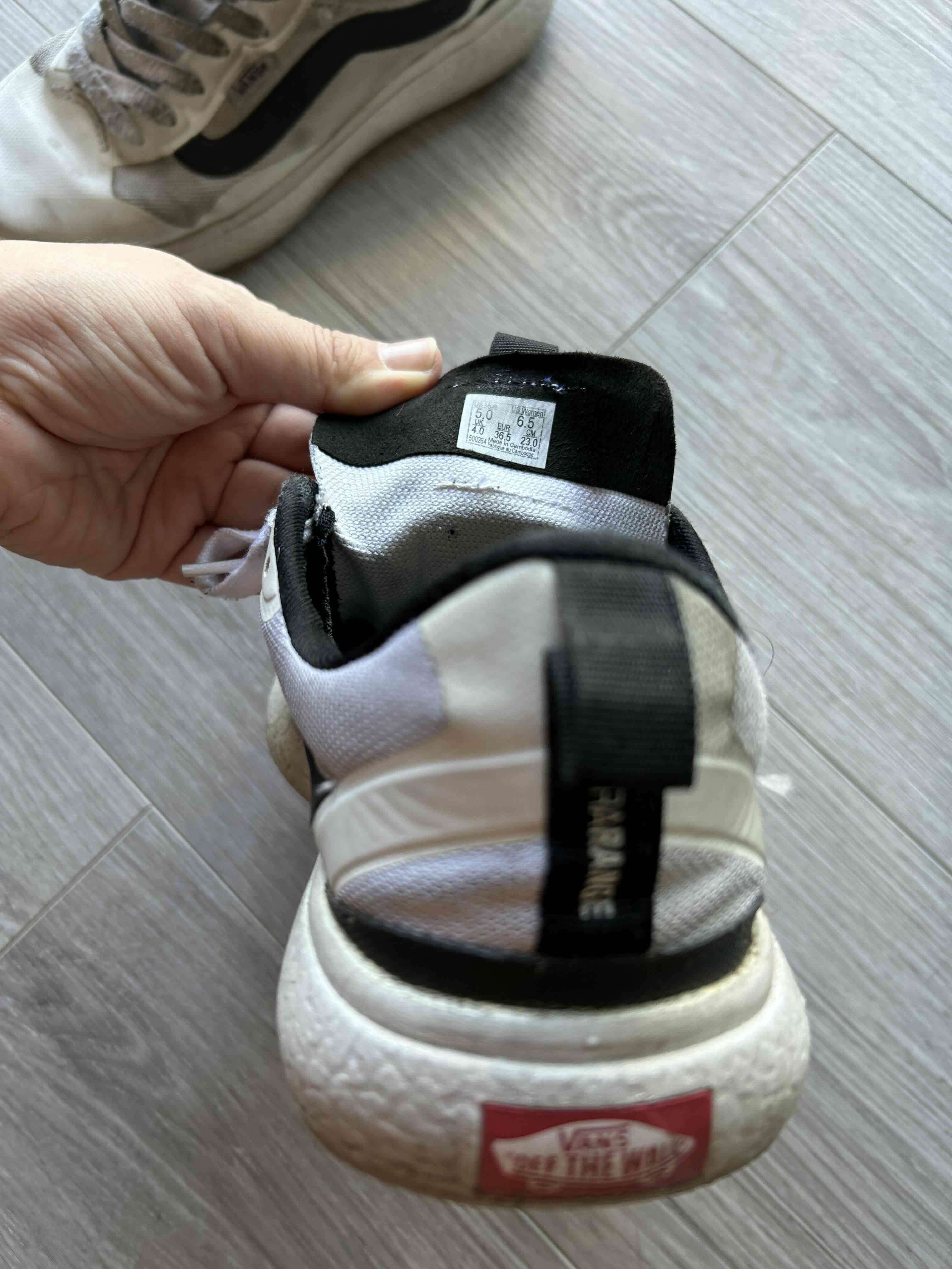 Zapatillas blancas con negro Vans - miniatura 3