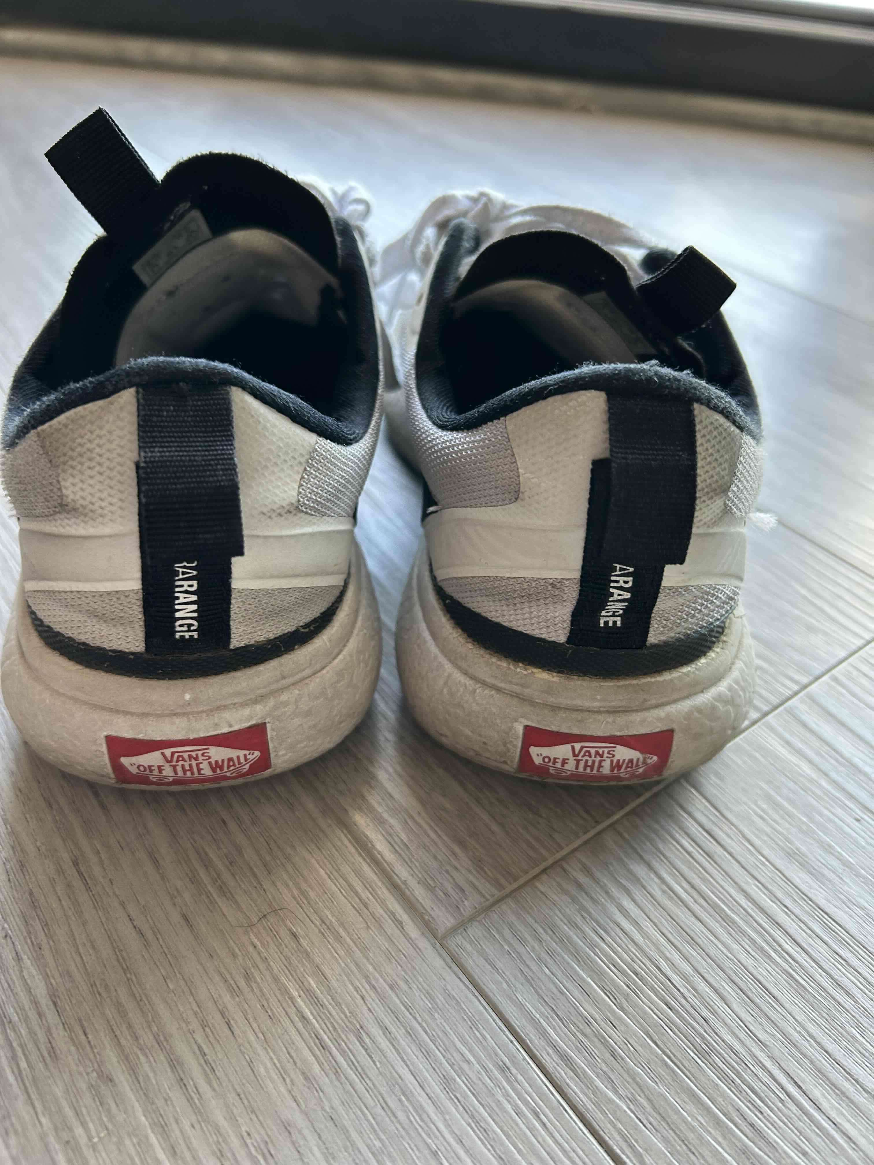 Zapatillas blancas con negro Vans - miniatura 5