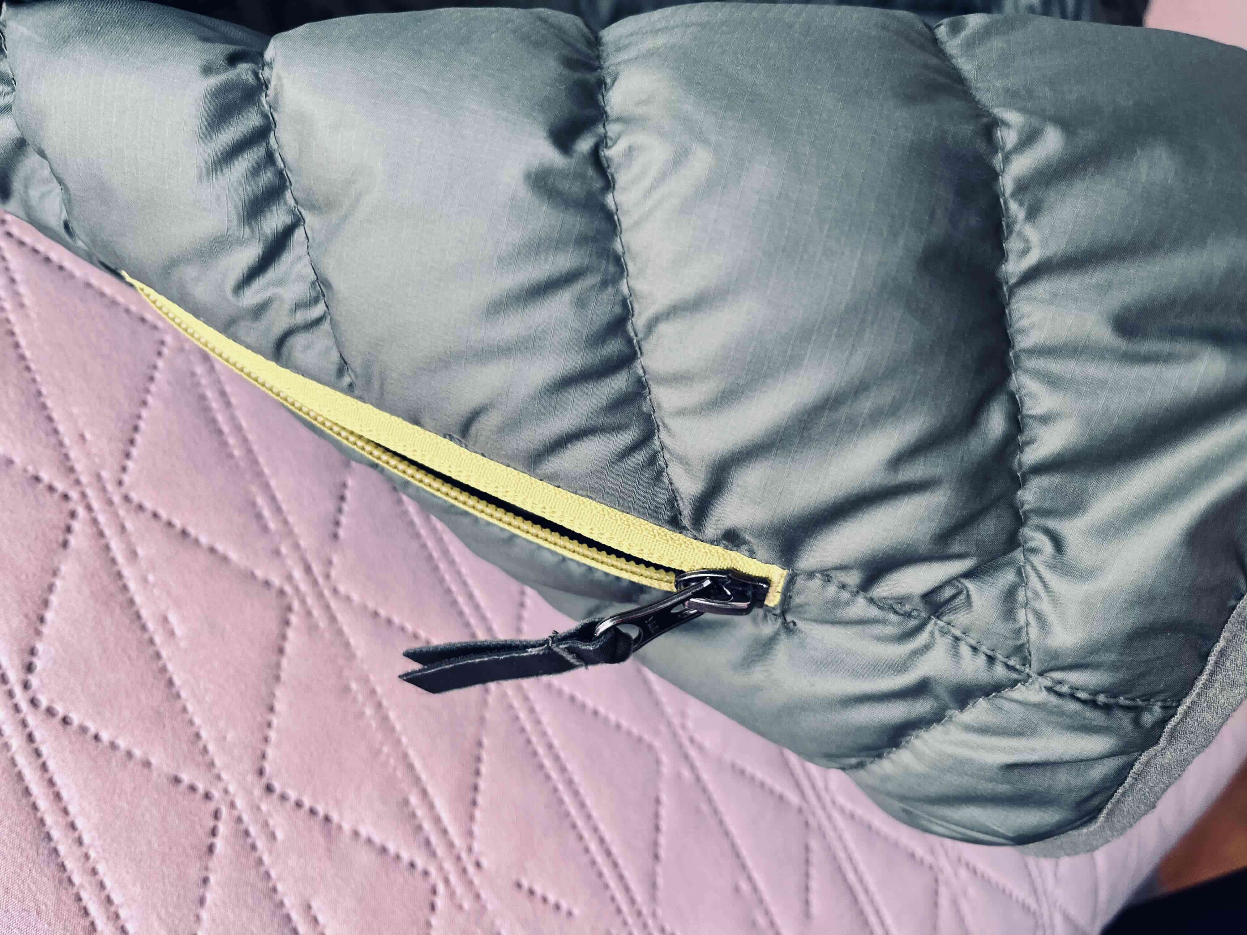 Chaqueta acolchada gris Marmot talla 10/12 - miniatura 3