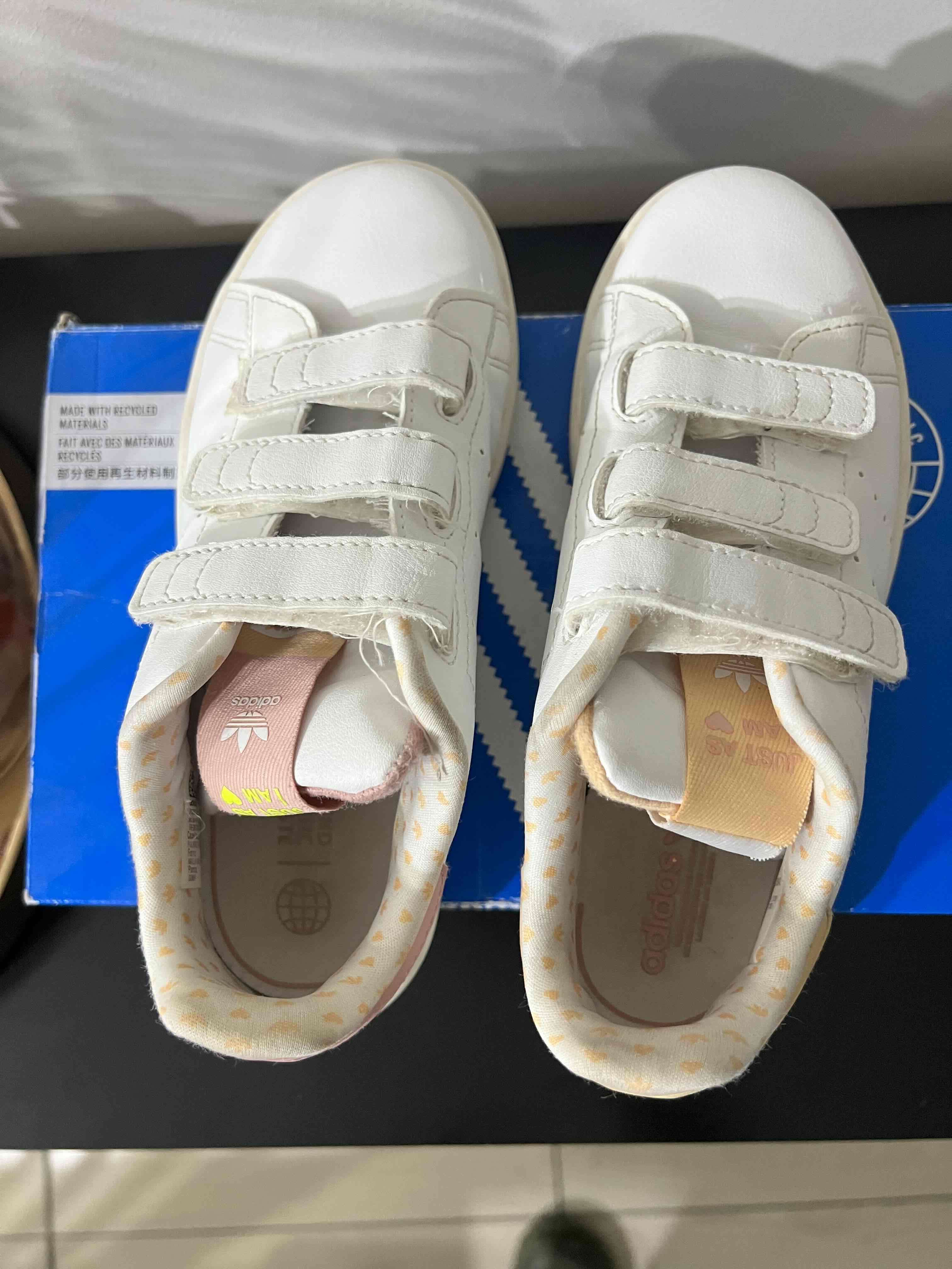 Zapatillas blancas Adidas velcro - miniatura 2