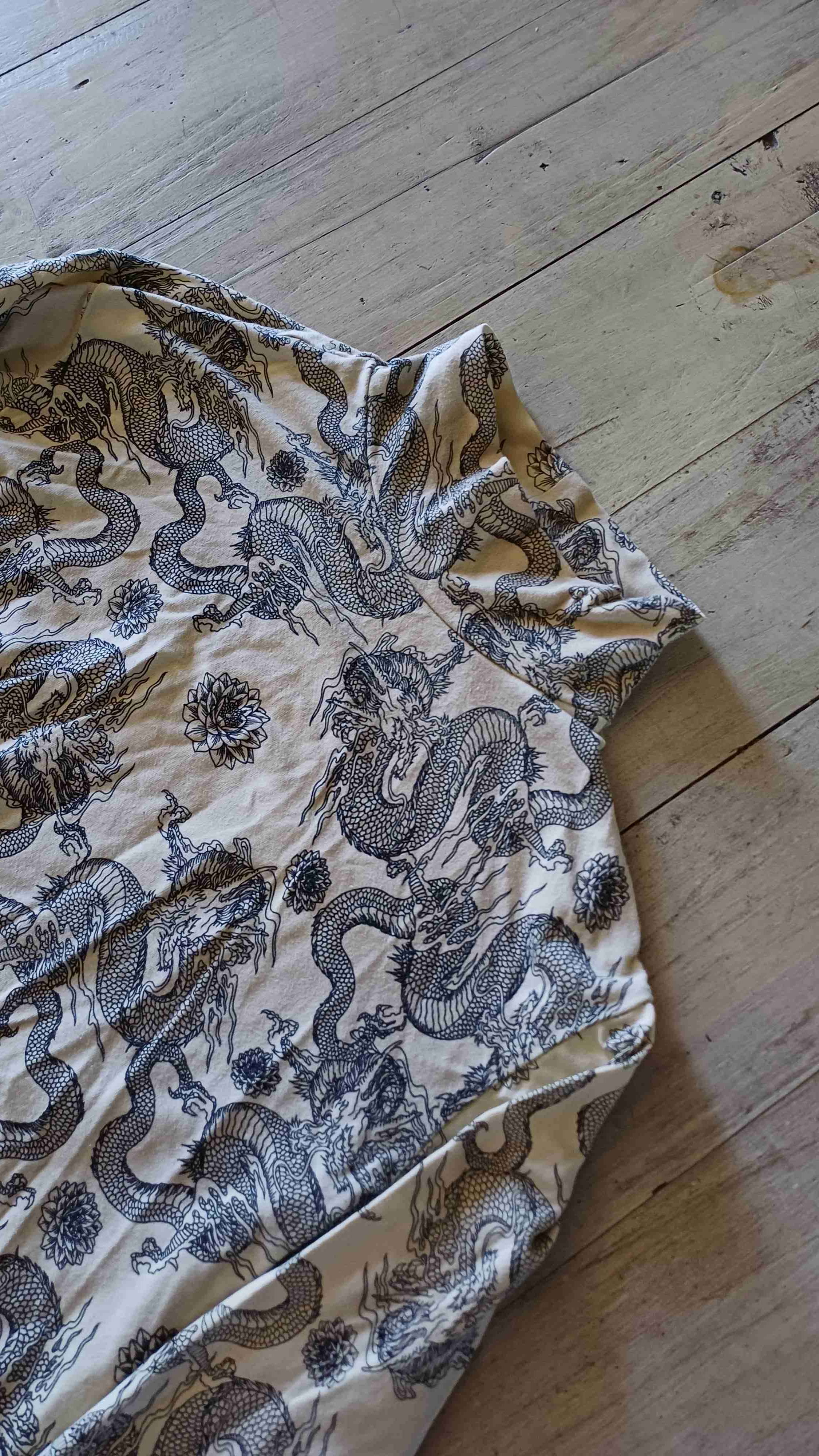 Top manga larga con dragones - 2