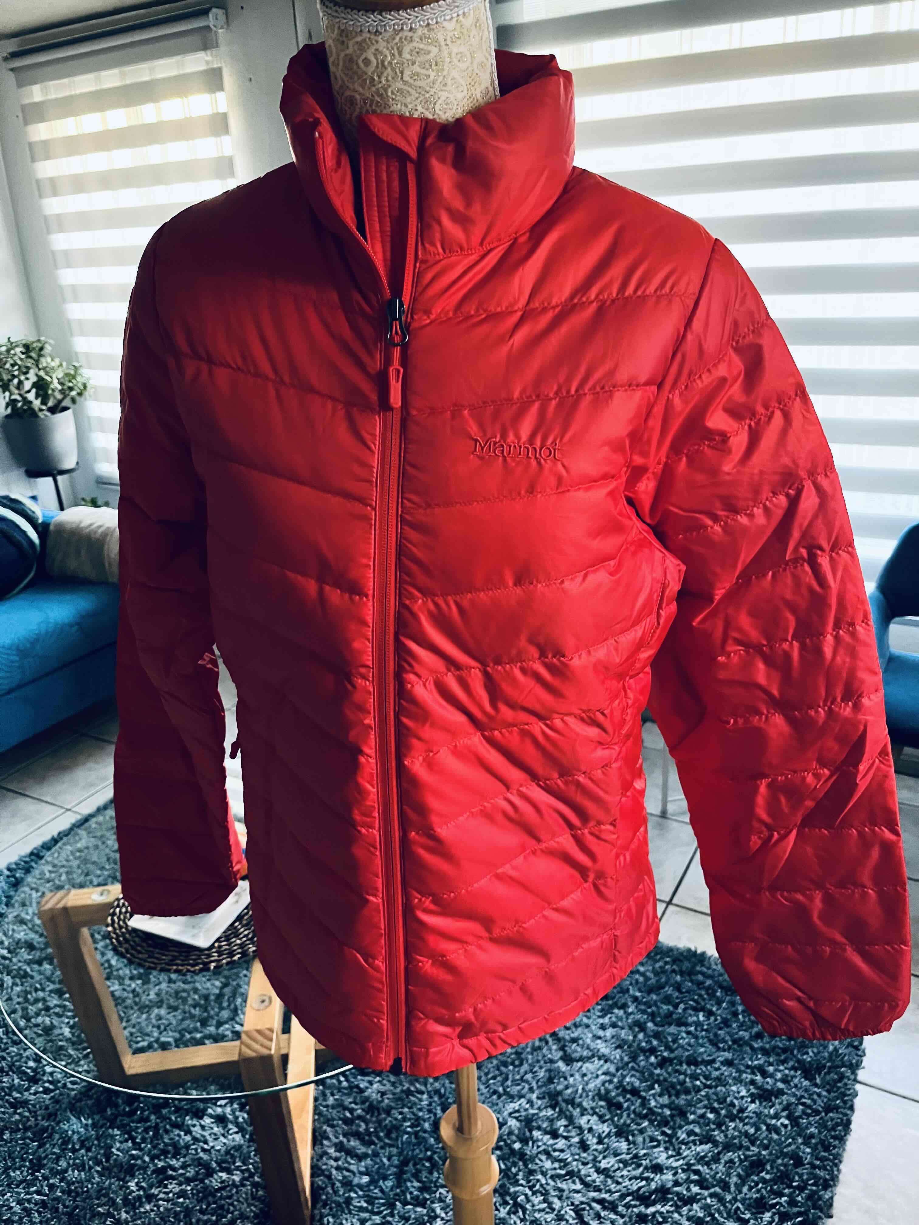 Chaqueta roja acolchada de invierno marmot talla M - 2