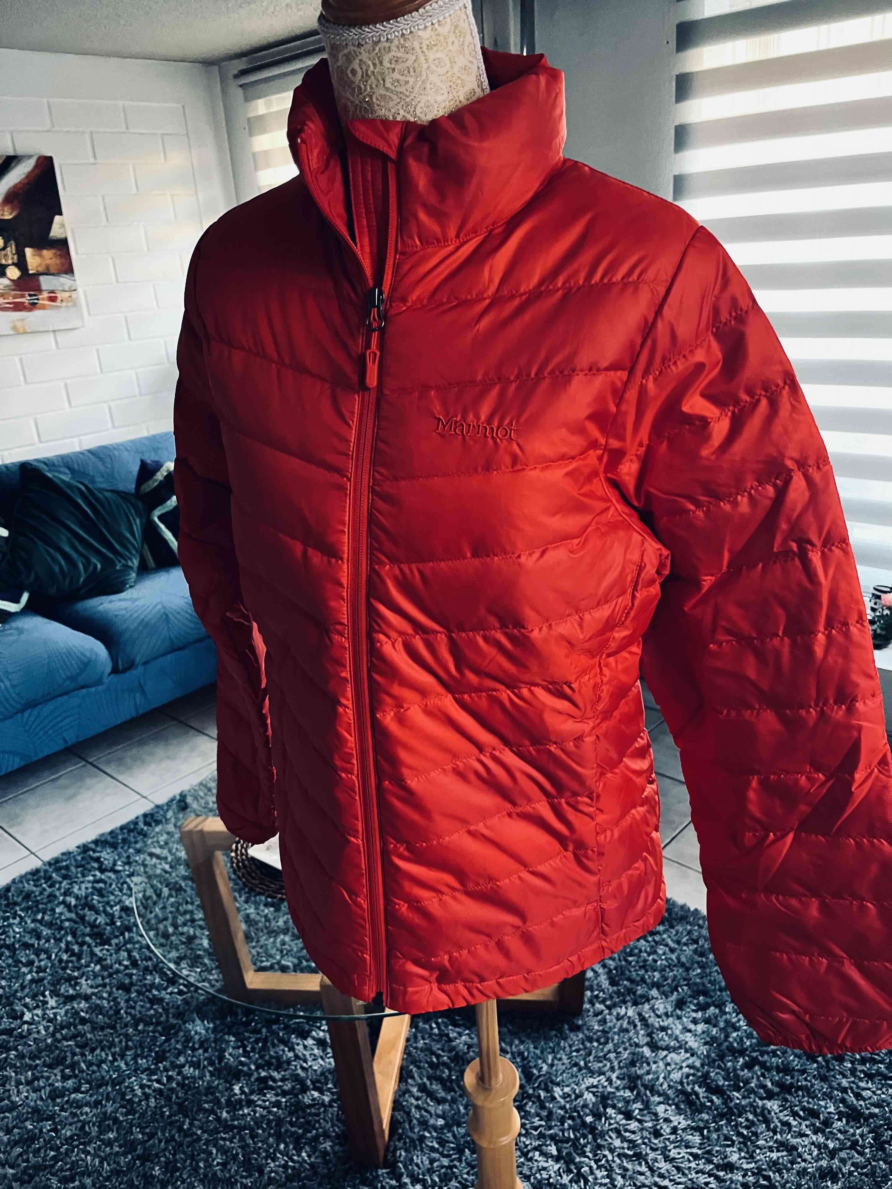 Chaqueta roja acolchada de invierno marmot talla M - 4