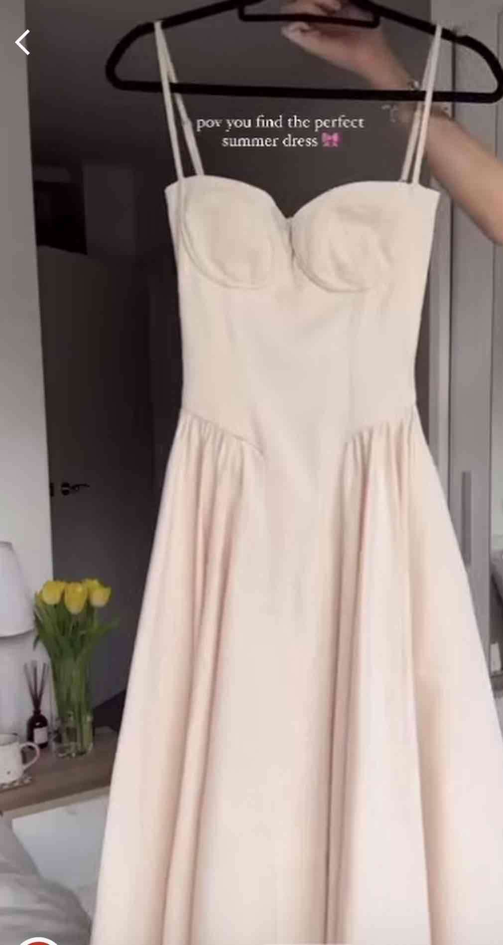 Vestido beige M - miniatura 3