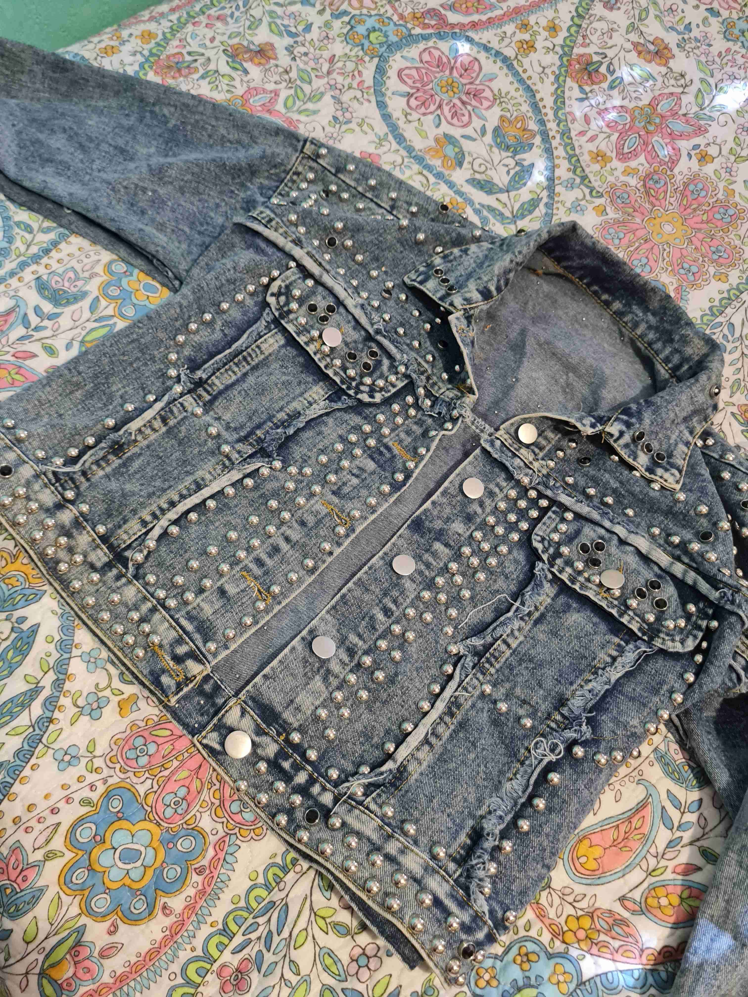 Chaqueta mezclilla con perlas - 1