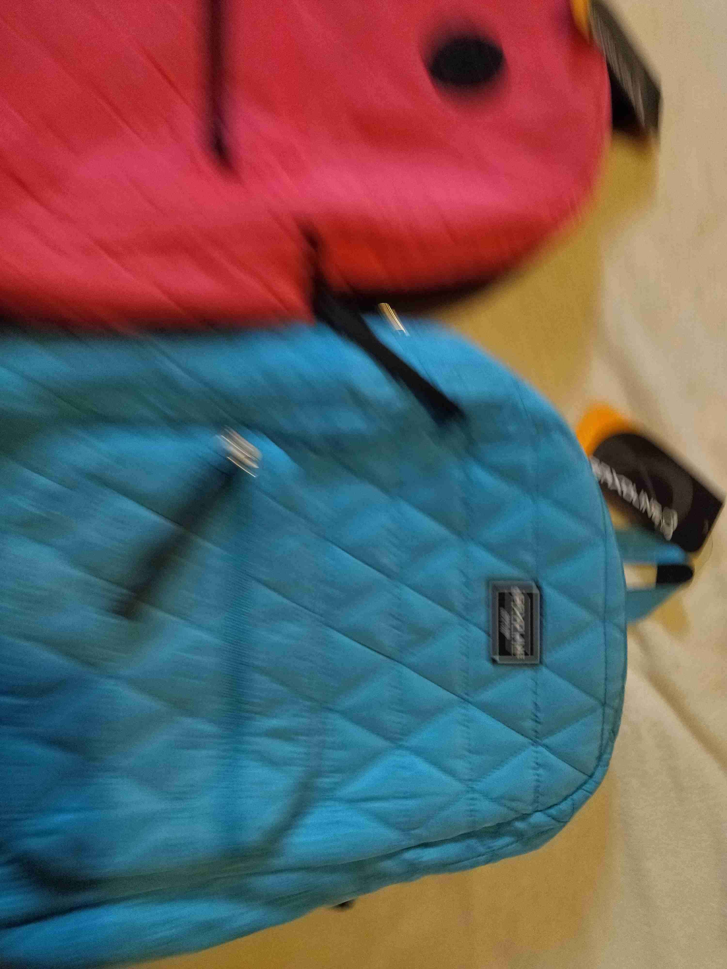 Mochilas acolchadas rosa y celeste - 4