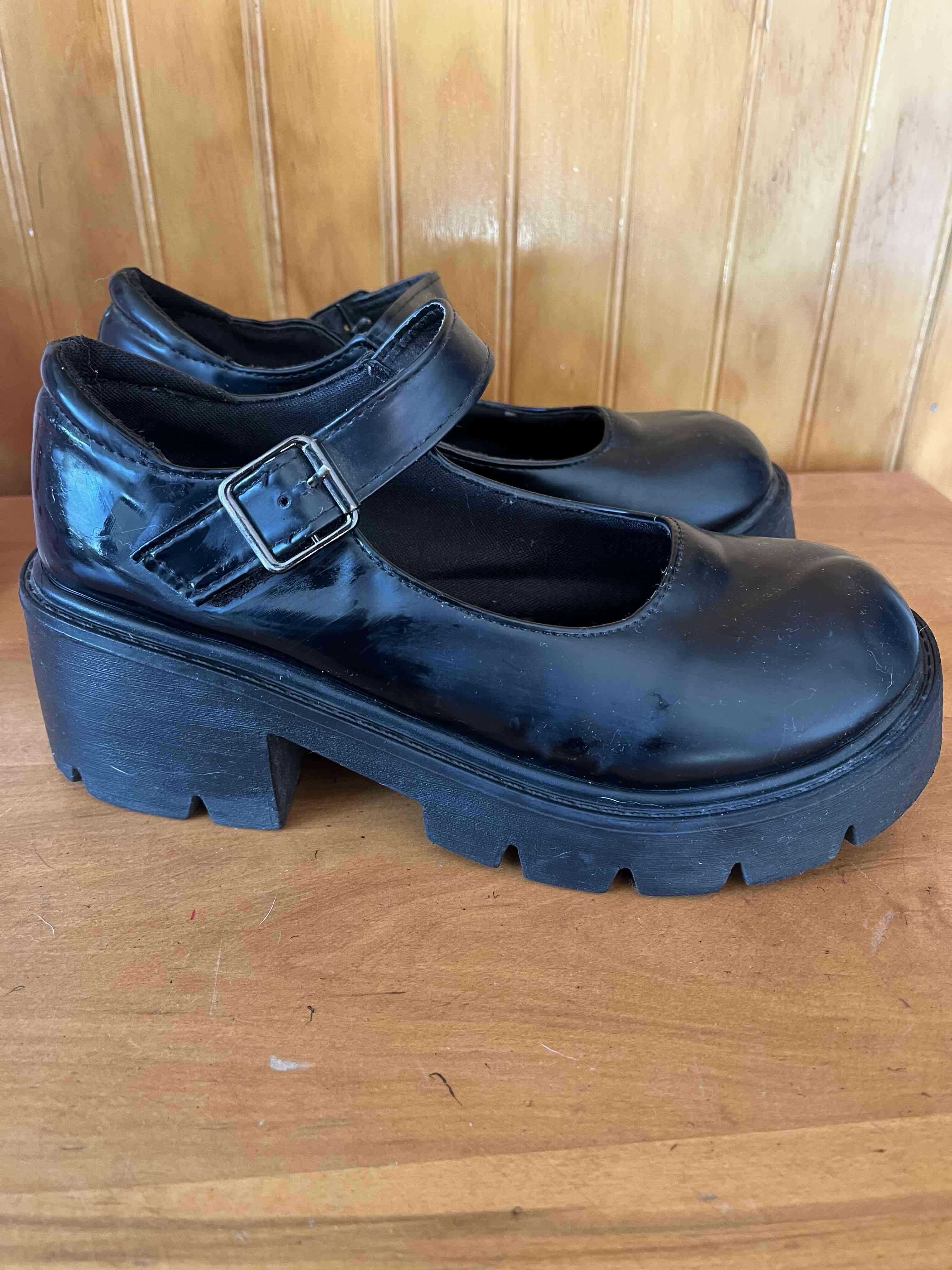 Zapatos negros con hebilla - miniatura 2