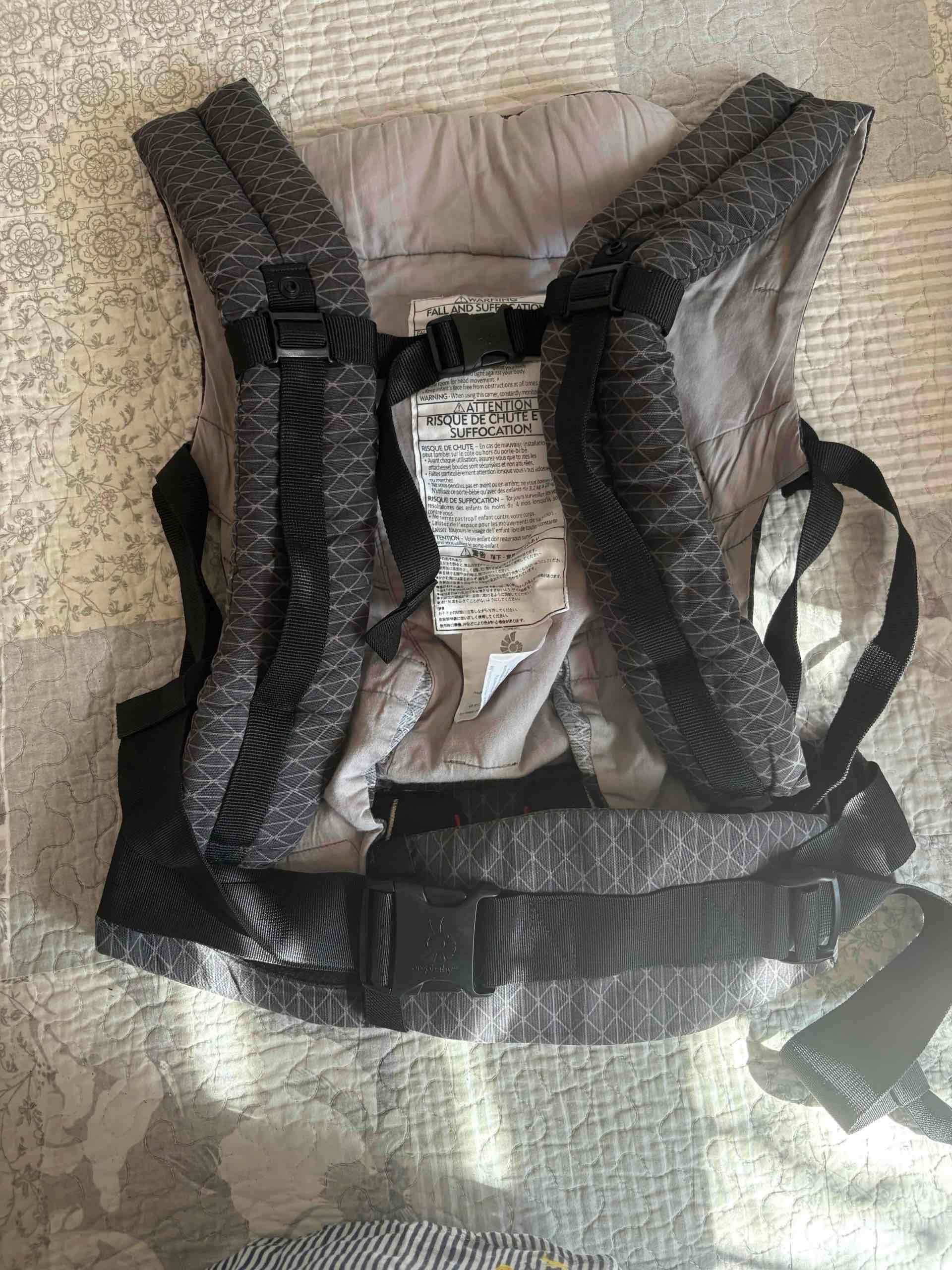 Mochila portabebés gris Ergobaby - miniatura 3