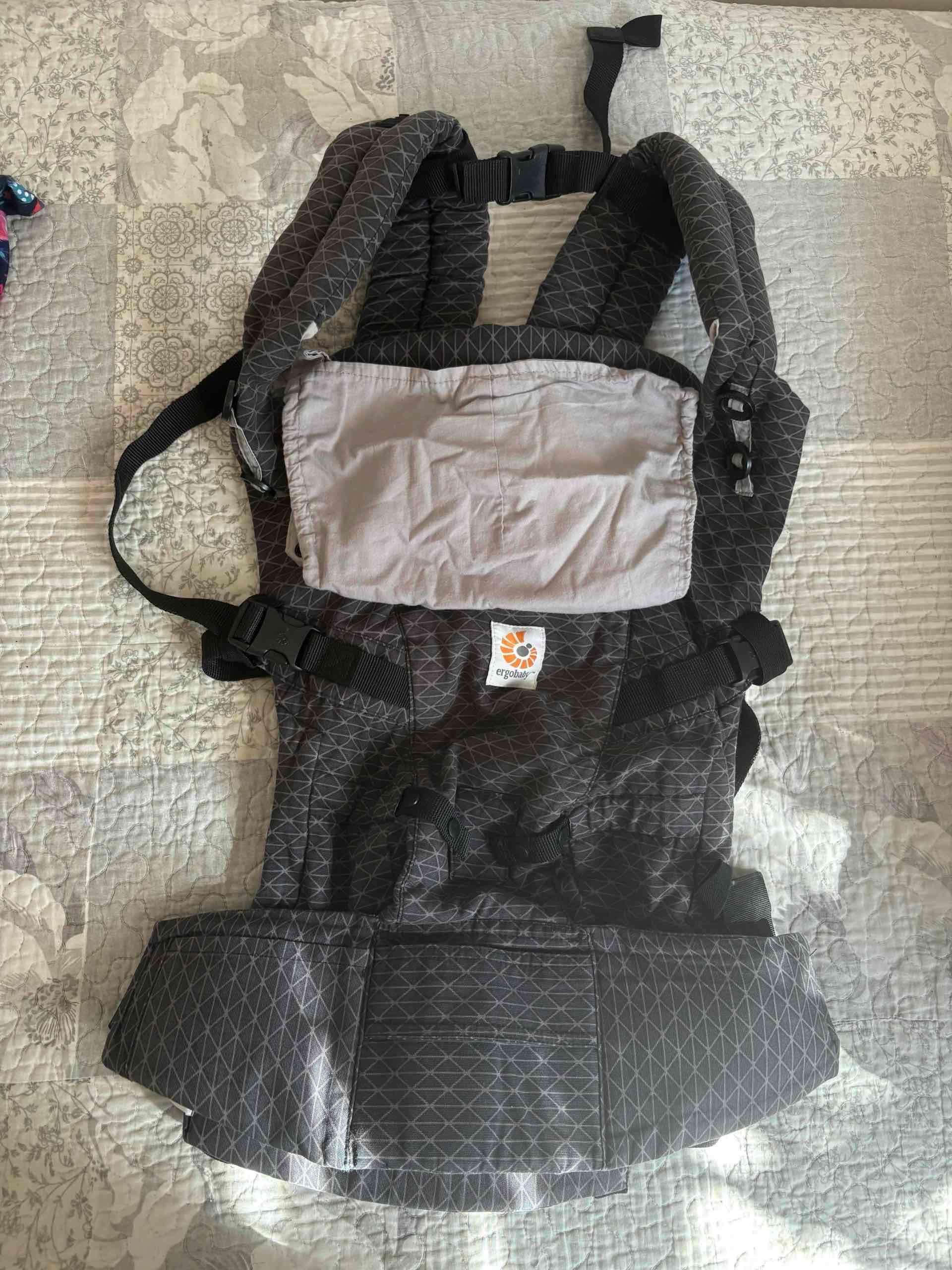 Mochila portabebés gris Ergobaby - miniatura 4