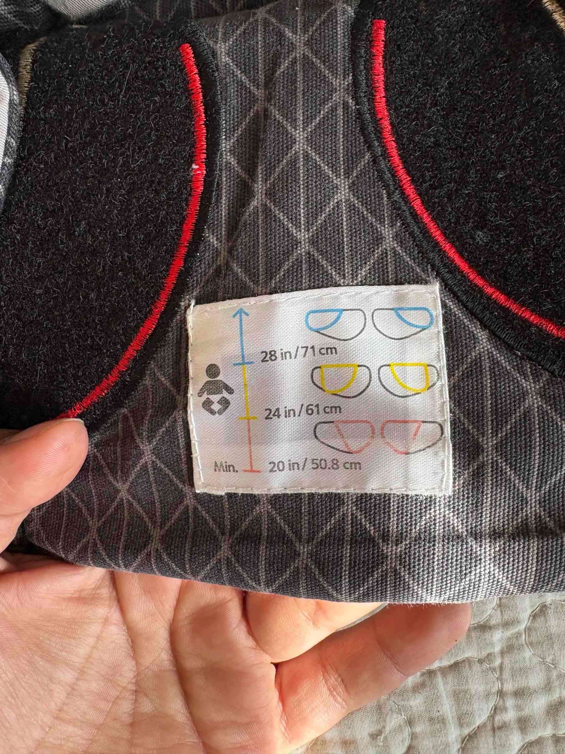 Mochila portabebés gris Ergobaby - miniatura 6