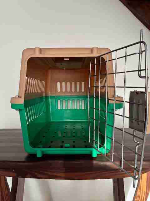 Transportadora para mascotas chica - miniatura 2