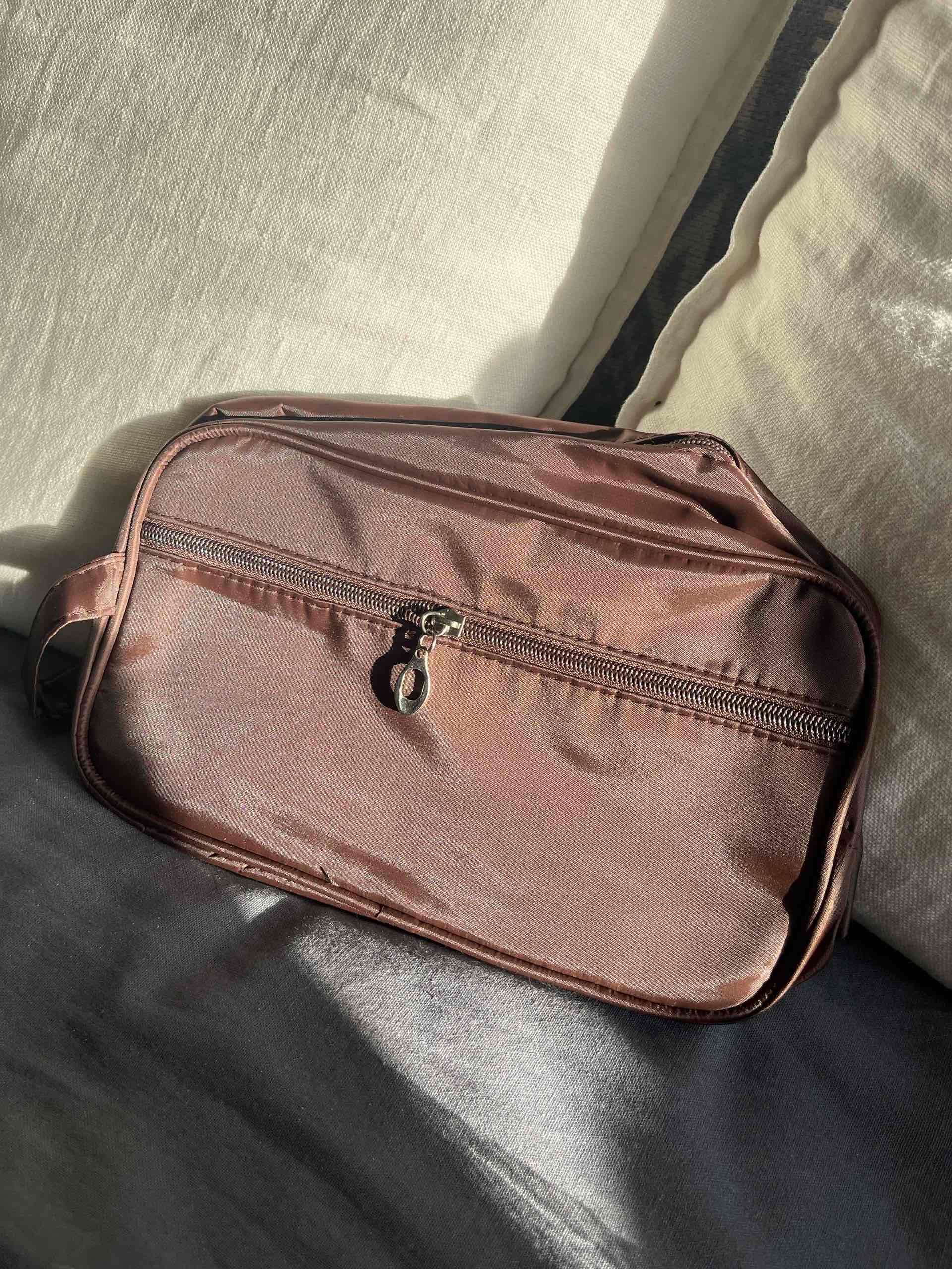 Neceser marrón con cierre - miniatura 2