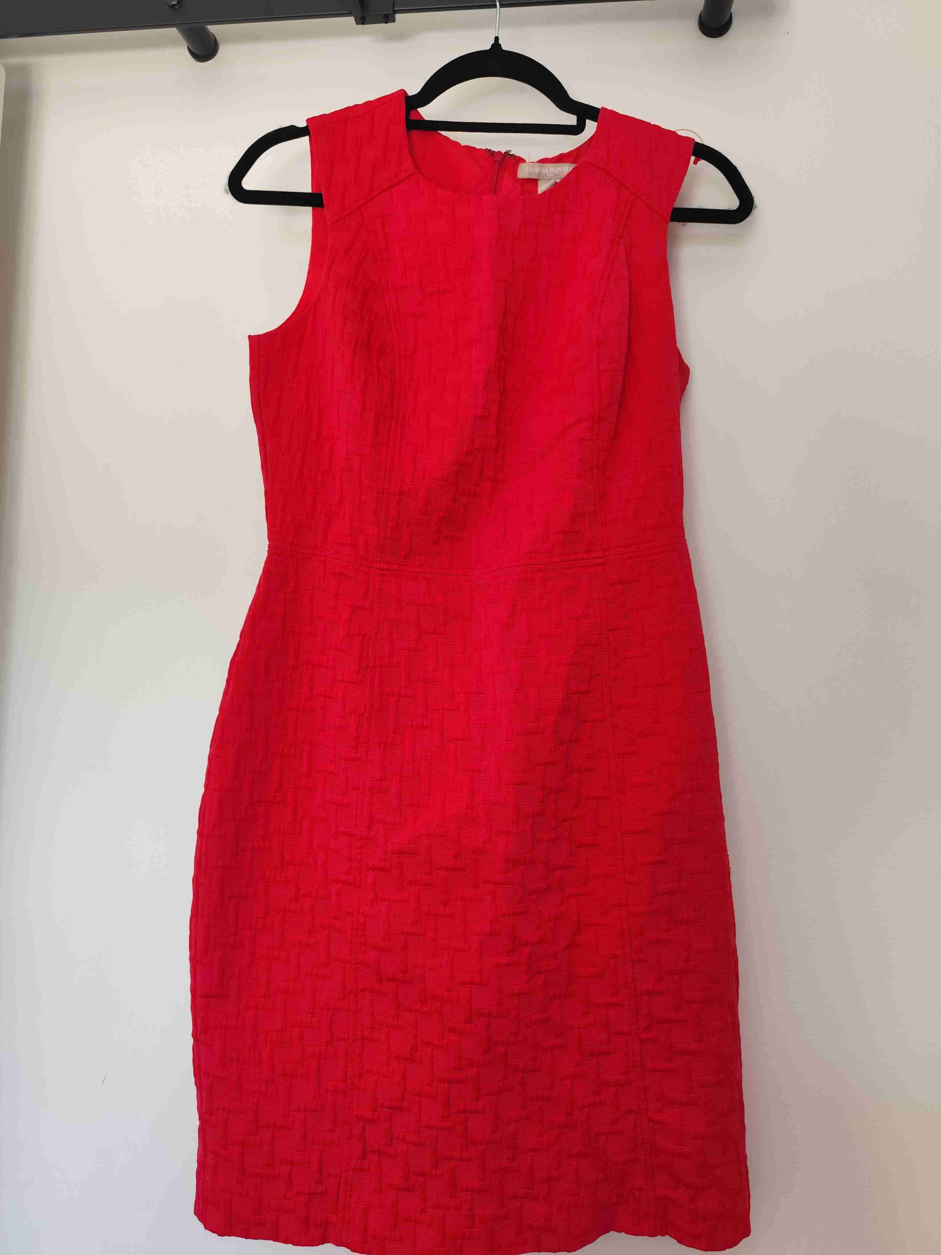 Vestido coral elegante - miniatura 4