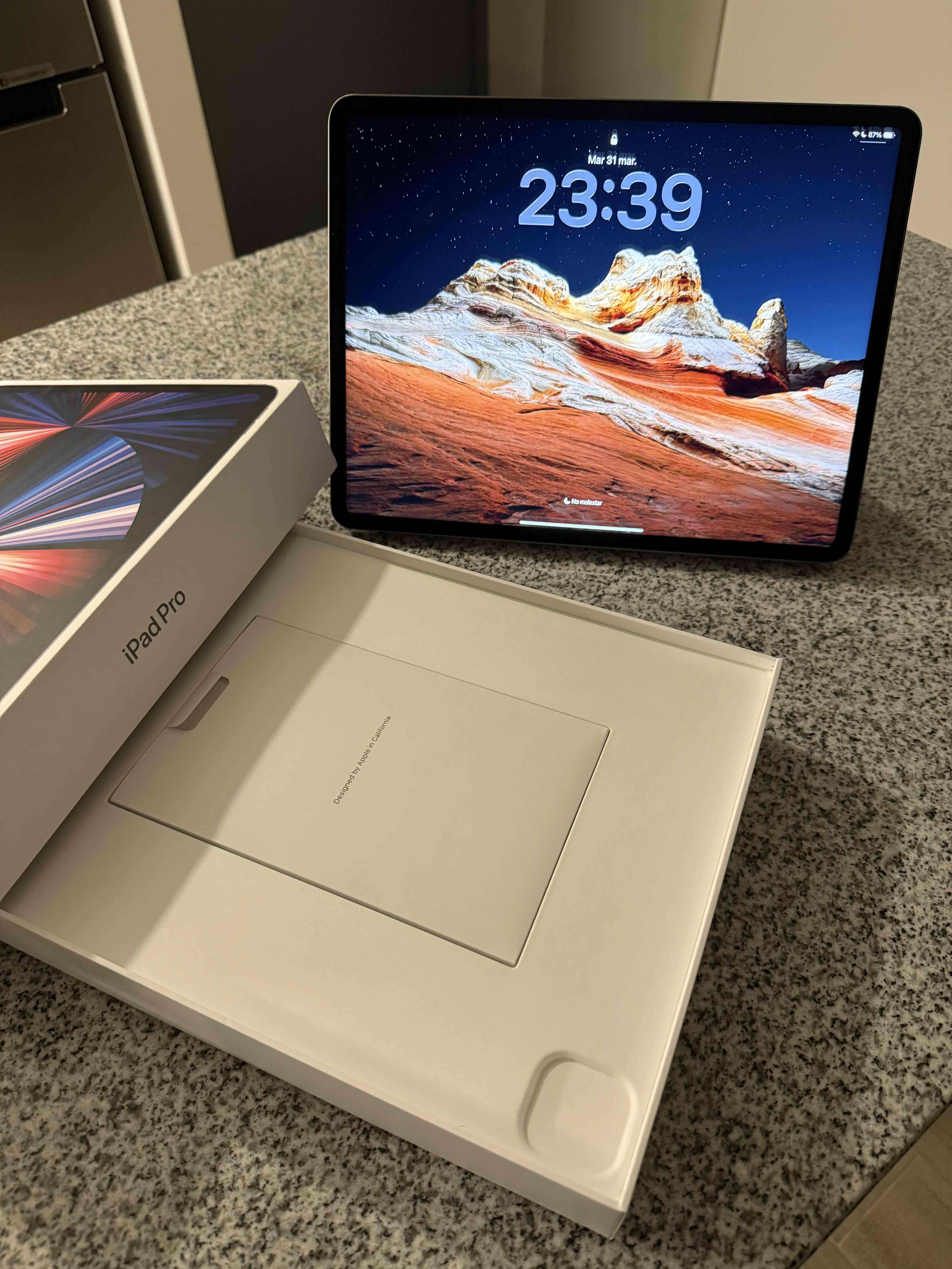 iPad Pro 5 en caja original - miniatura 3