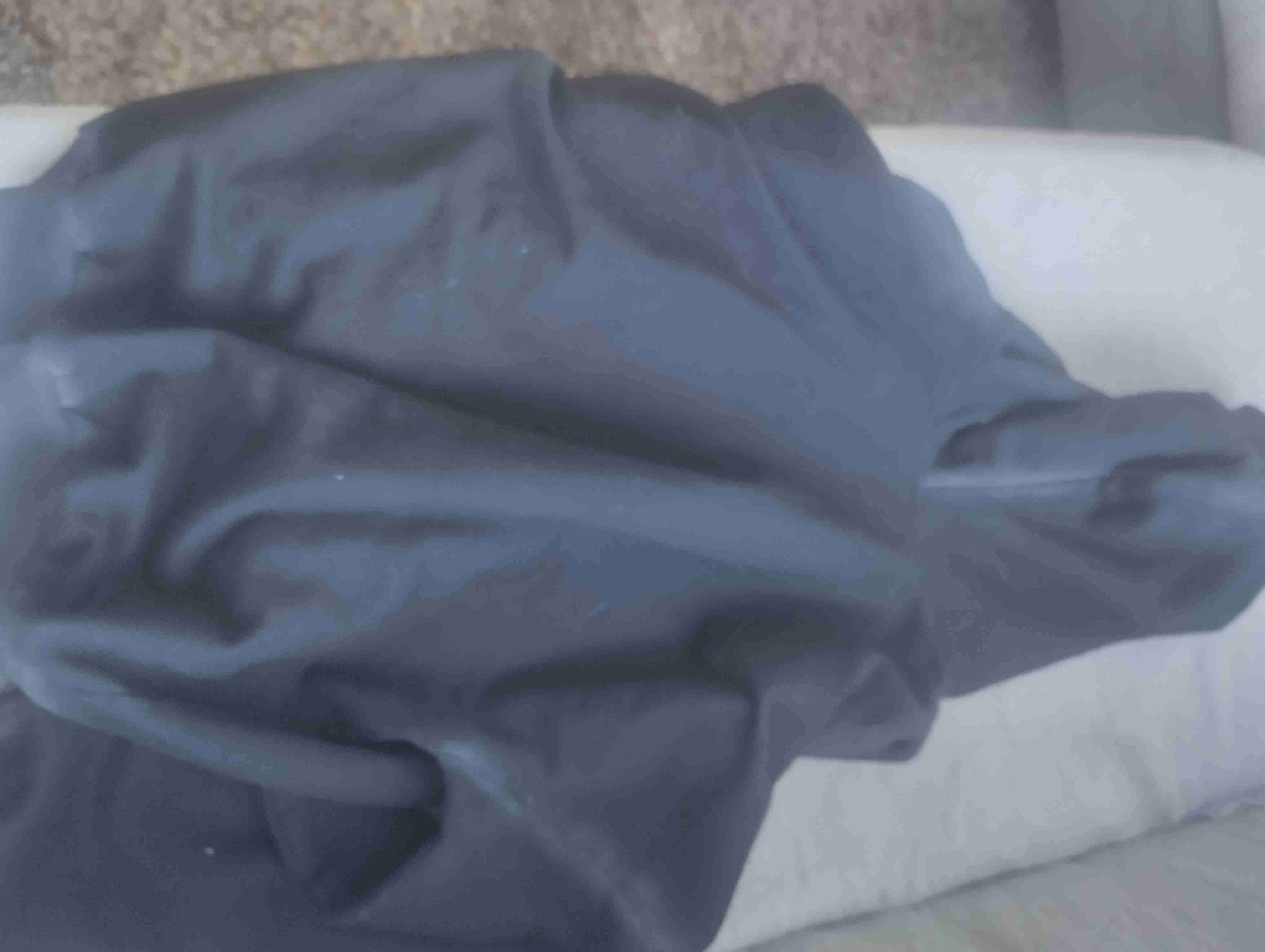 Polerón negro con diseño Gothic - miniatura 3