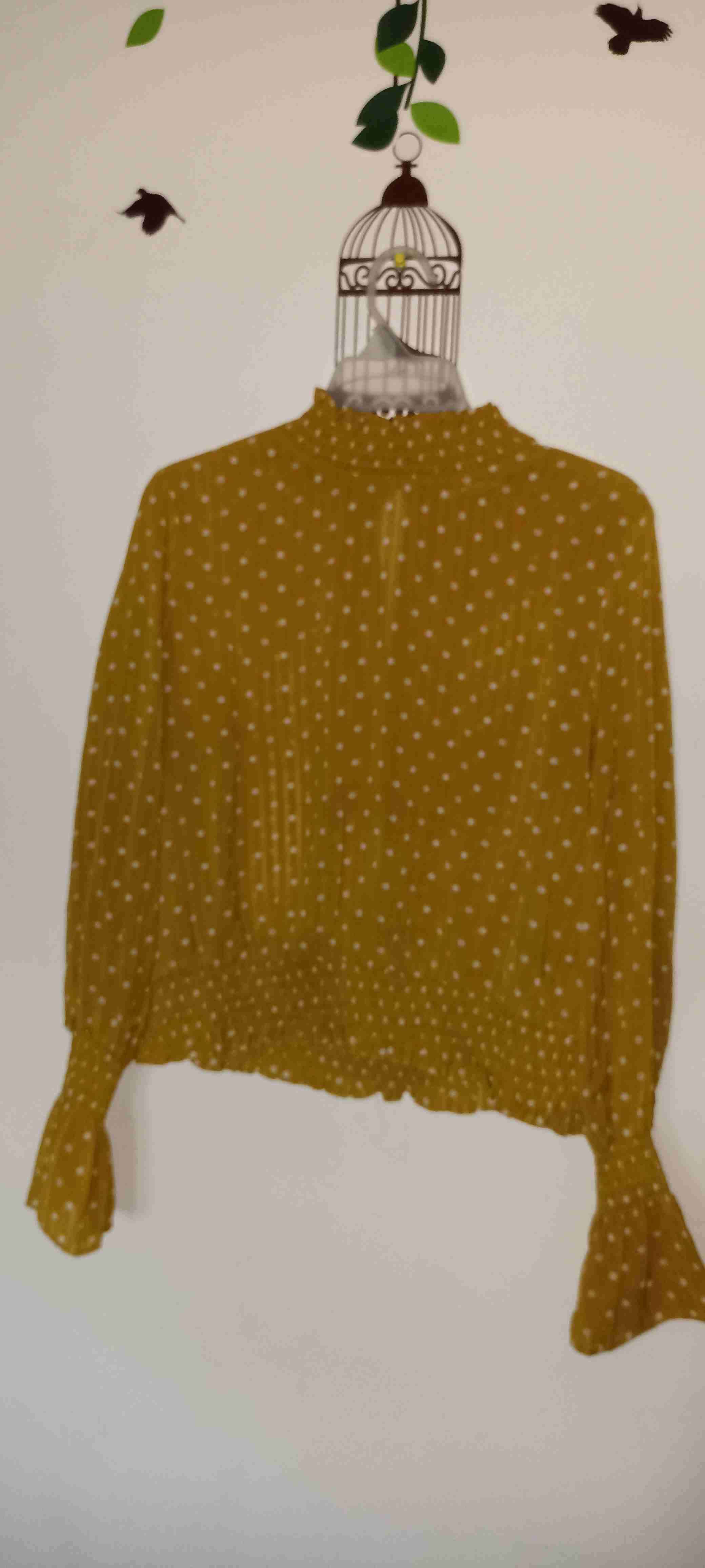 Blusa color mostaza con lunares - miniatura 2