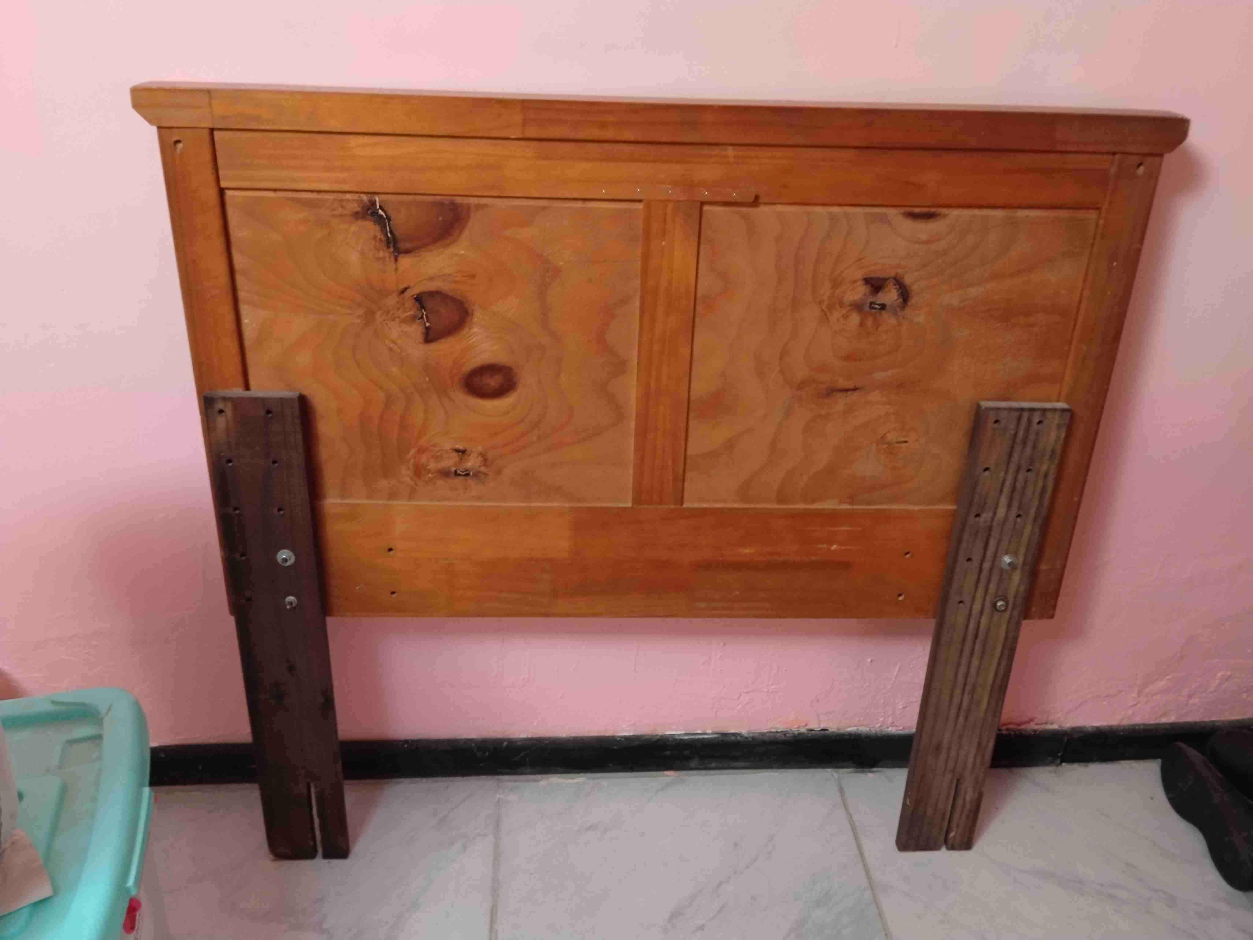 Cabecera de cama de madera - 2