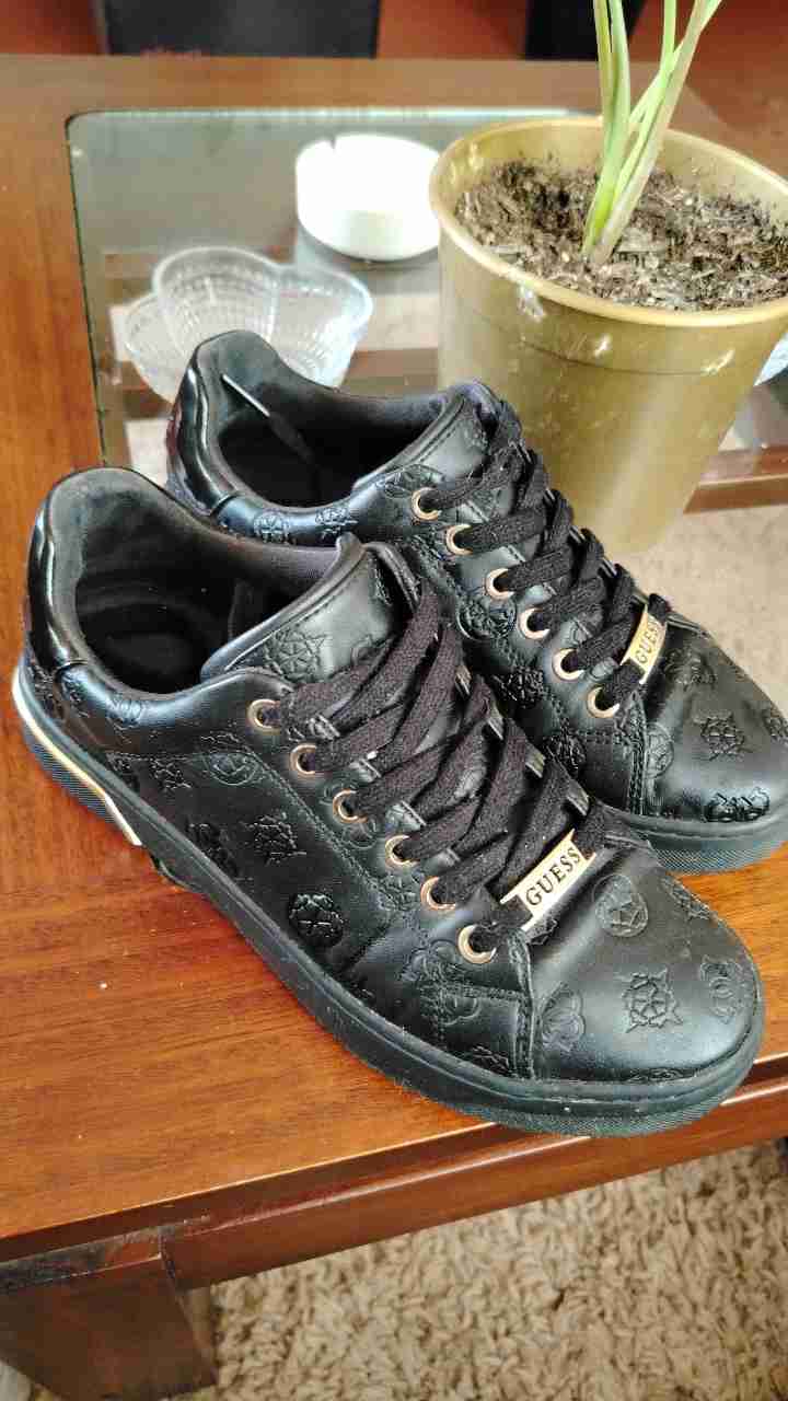 Zapatillas negras Guess - miniatura 2
