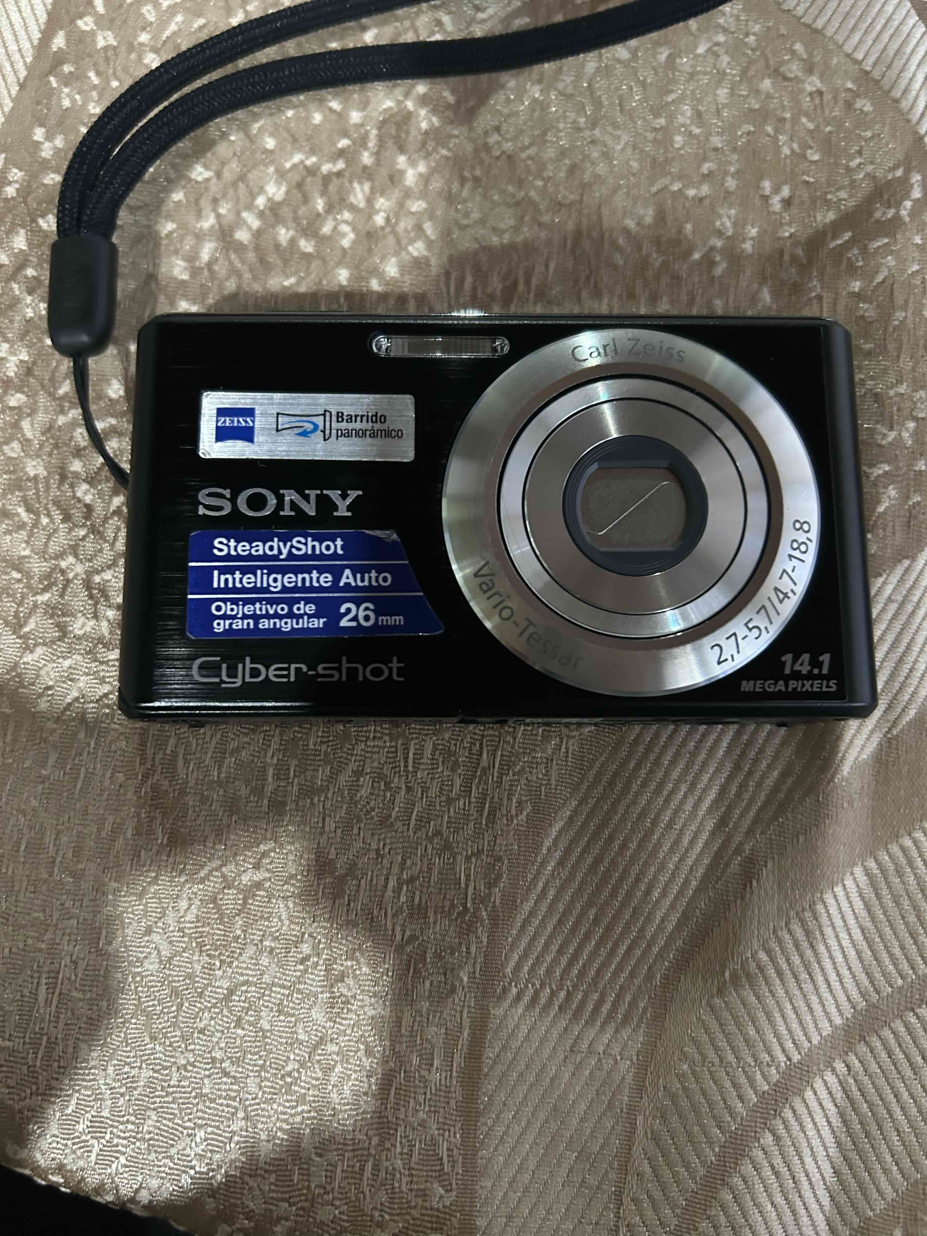 Cámara digital Sony Cyber-shot - 1