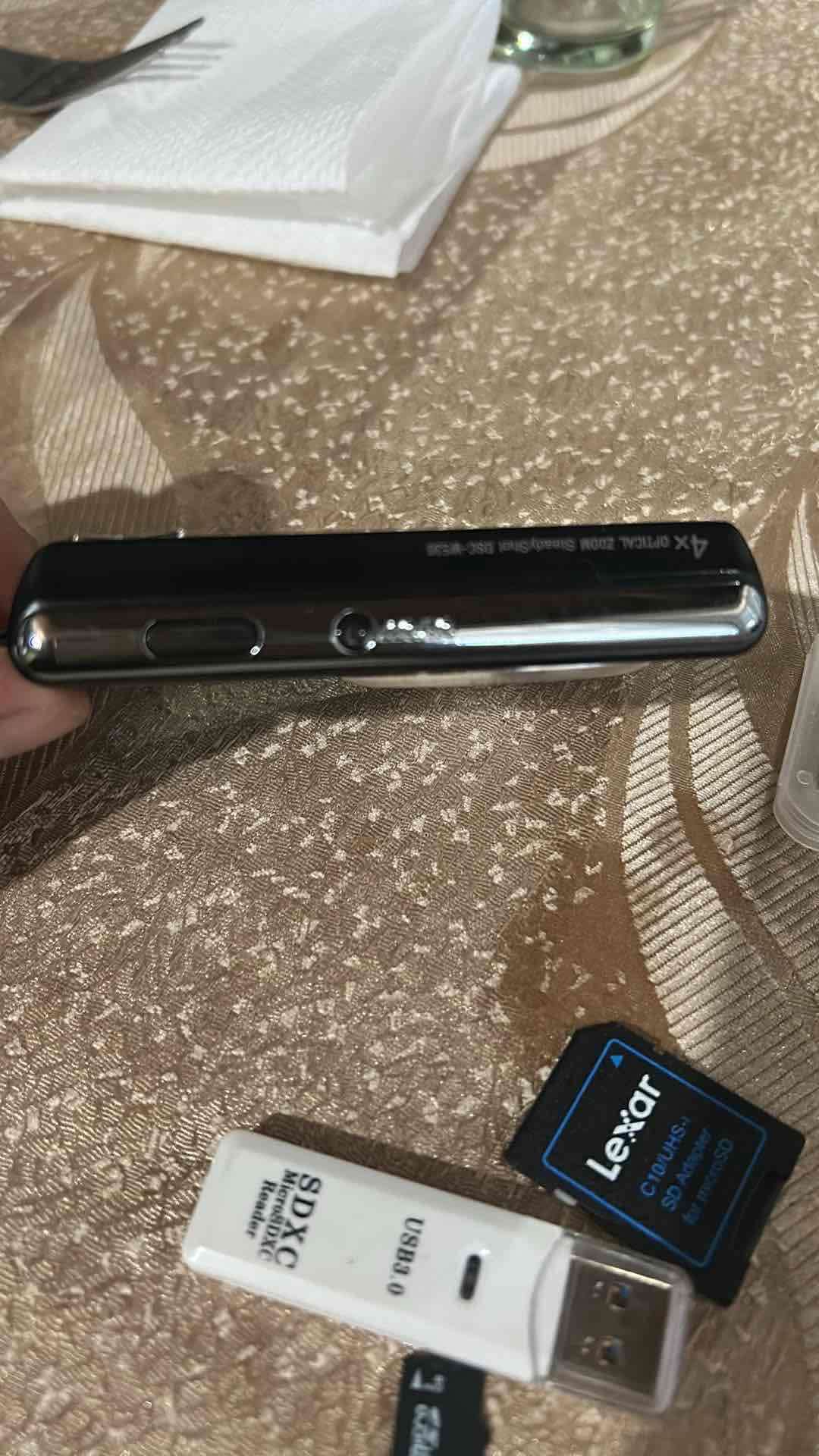 Cámara digital Sony Cyber-shot - 5