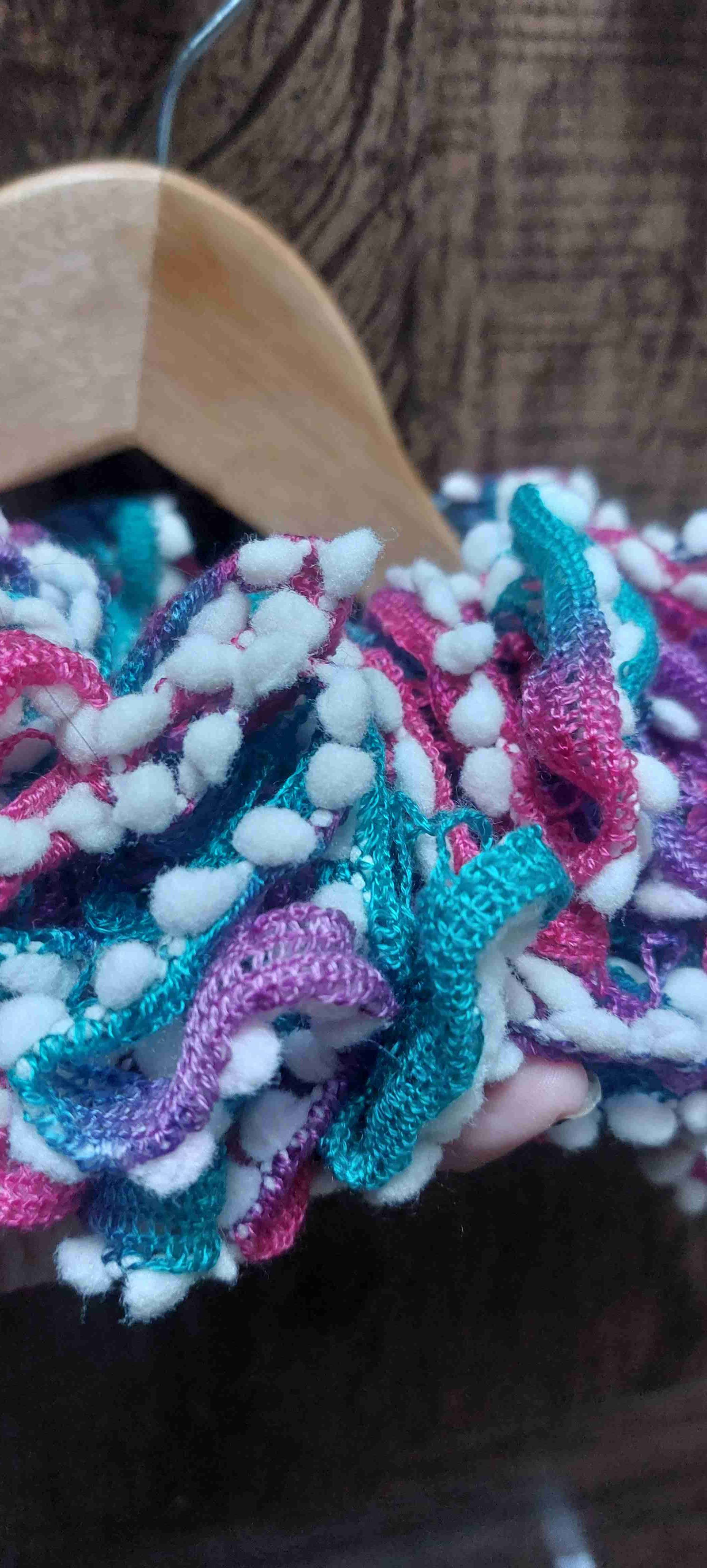 Bufanda de ganchillo colorida - 3