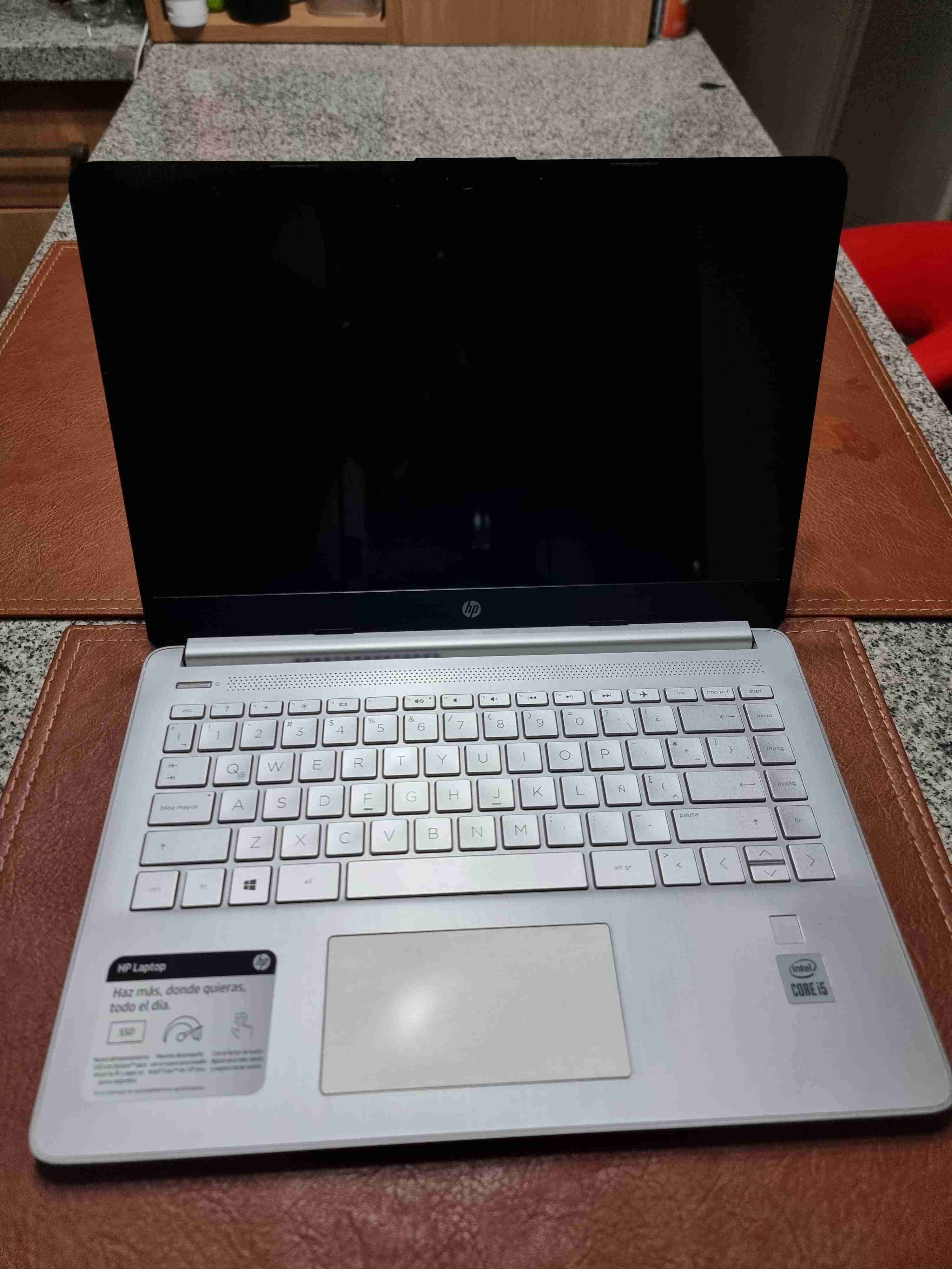 Laptop HP i5 - miniatura 3