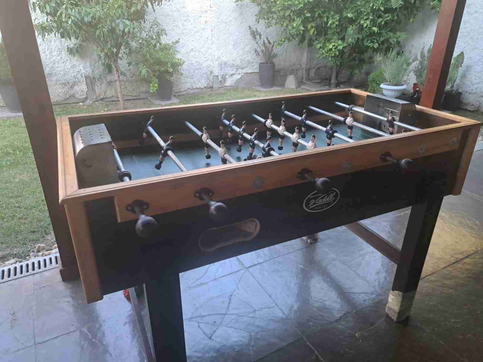 Mesa de taca taca de madera - 1