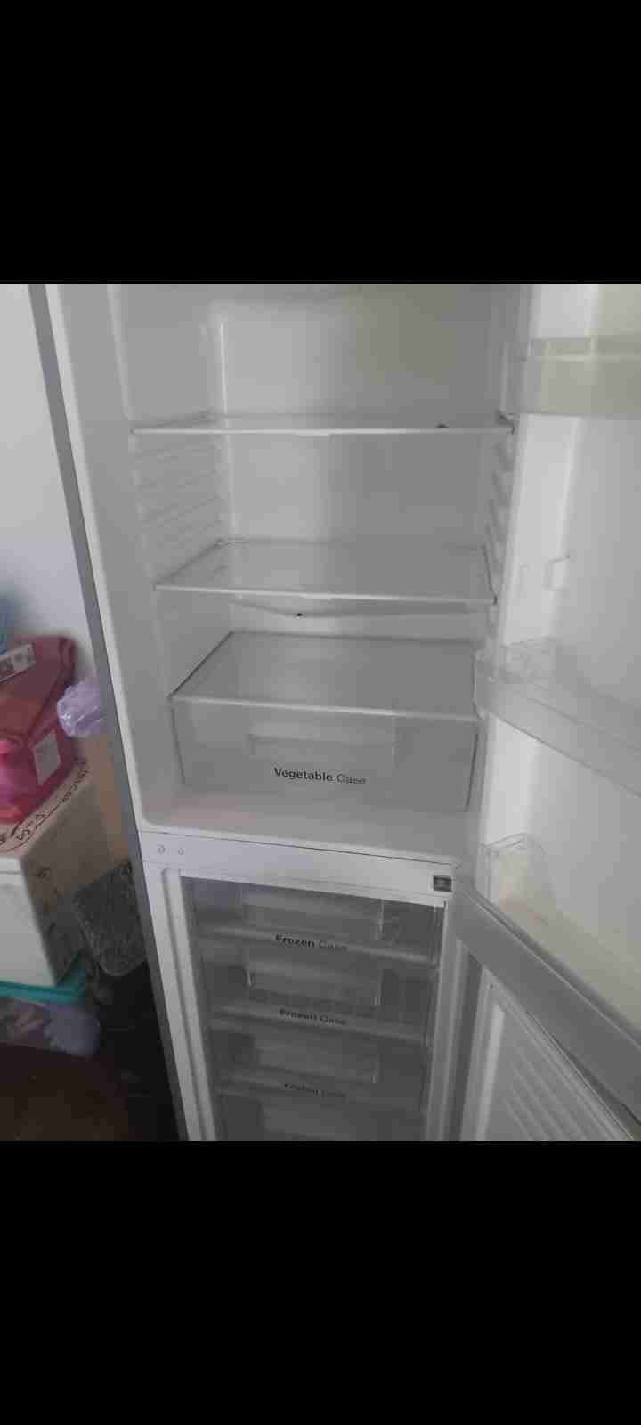 Refrigerador gris - 1