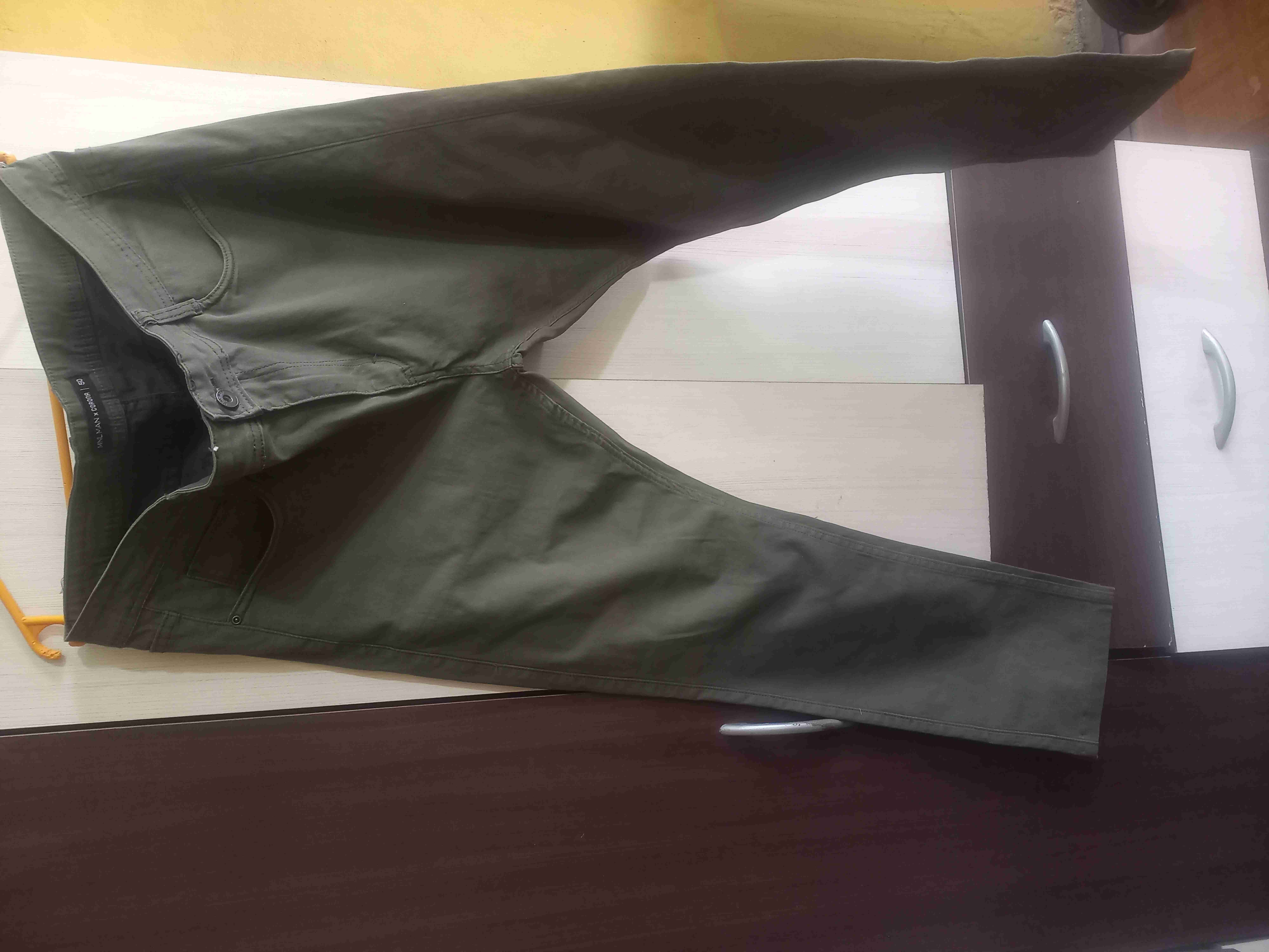 Pantalones verde oliva - 1