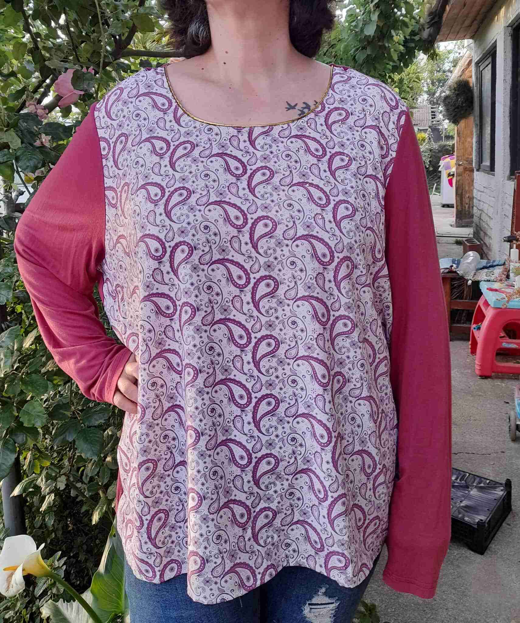 Blusa estampada manga larga - 1