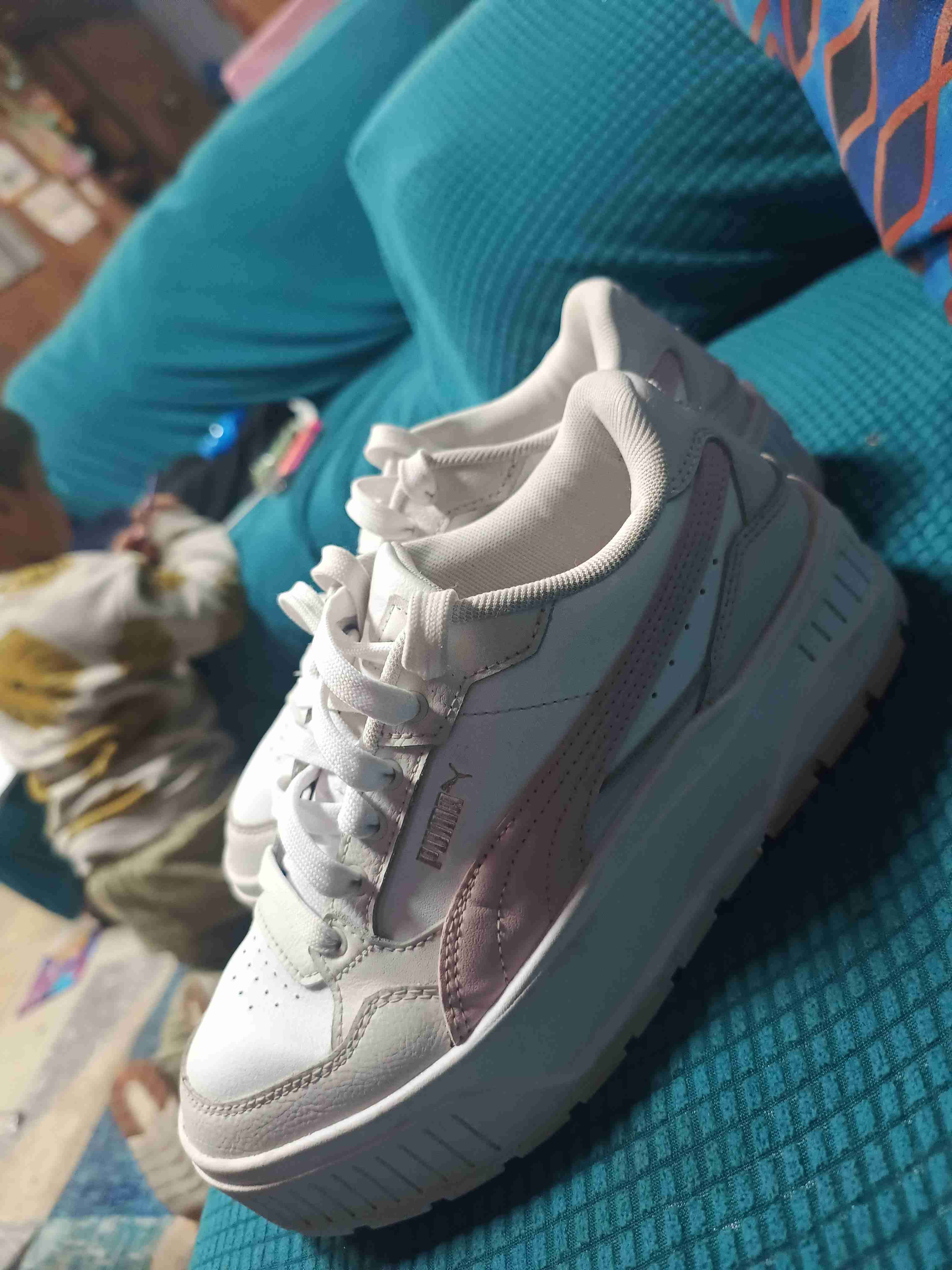 Zapatillas blancas deportivas - 3