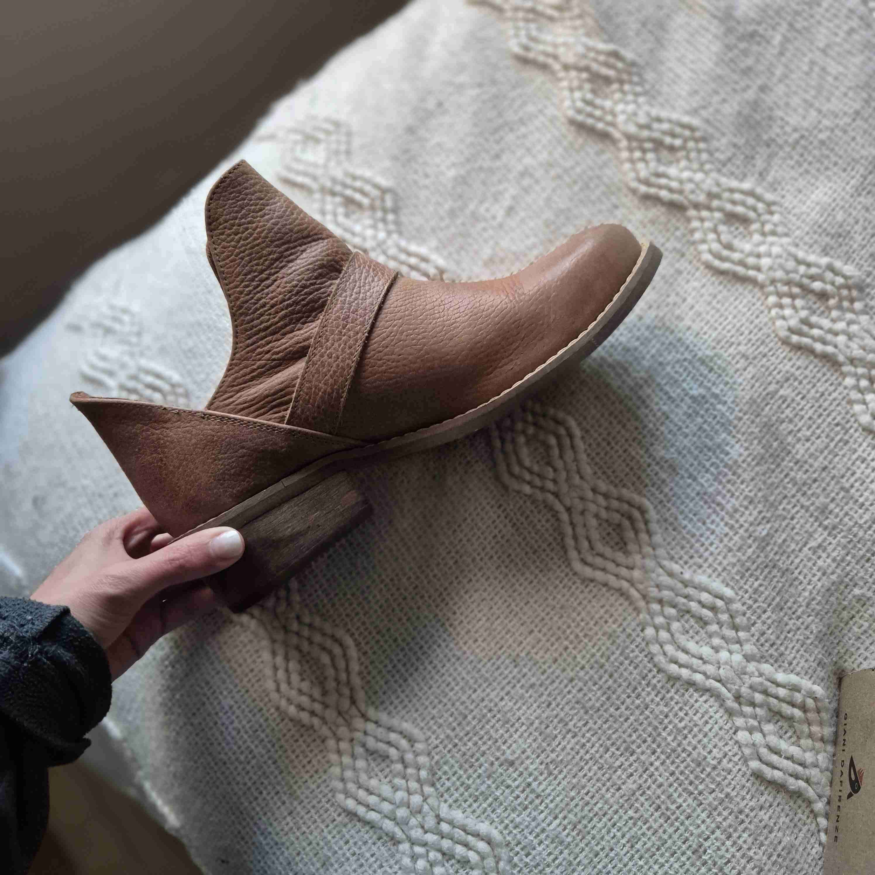 Botines de cuero marrón marca chilena - miniatura 3