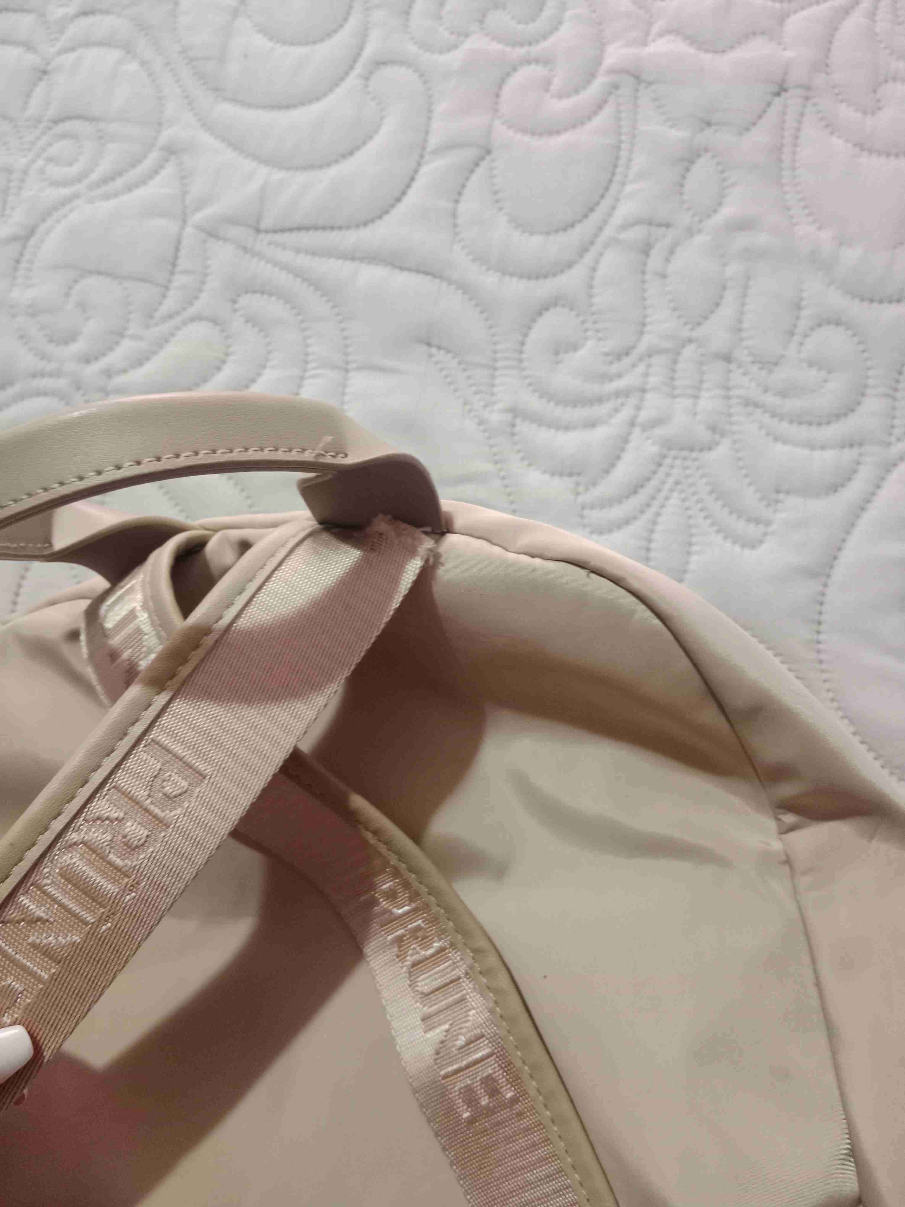Mochila beige con bolsillos - miniatura 3