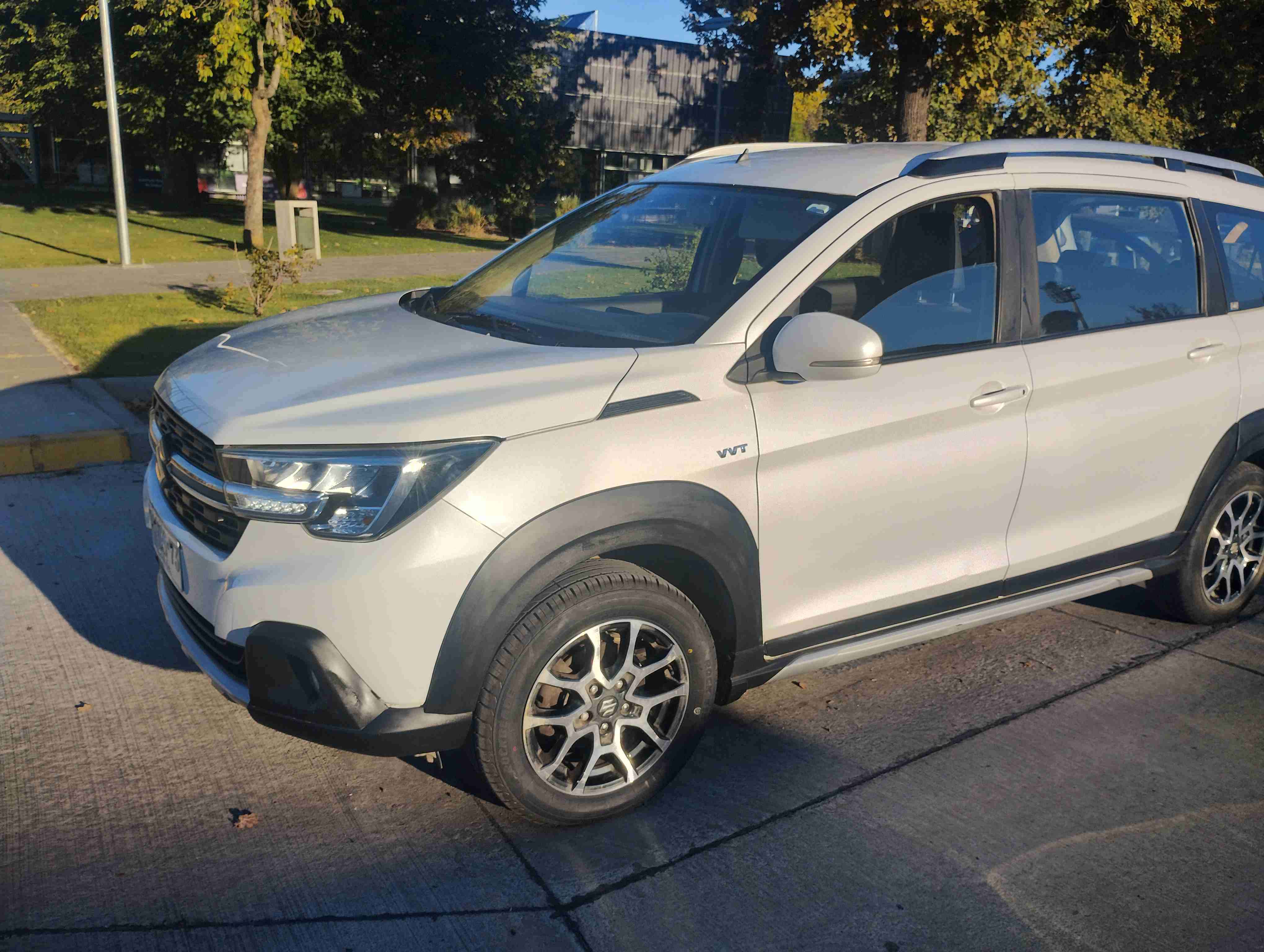 Auto Suzuki xl7 1.5 - miniatura 2