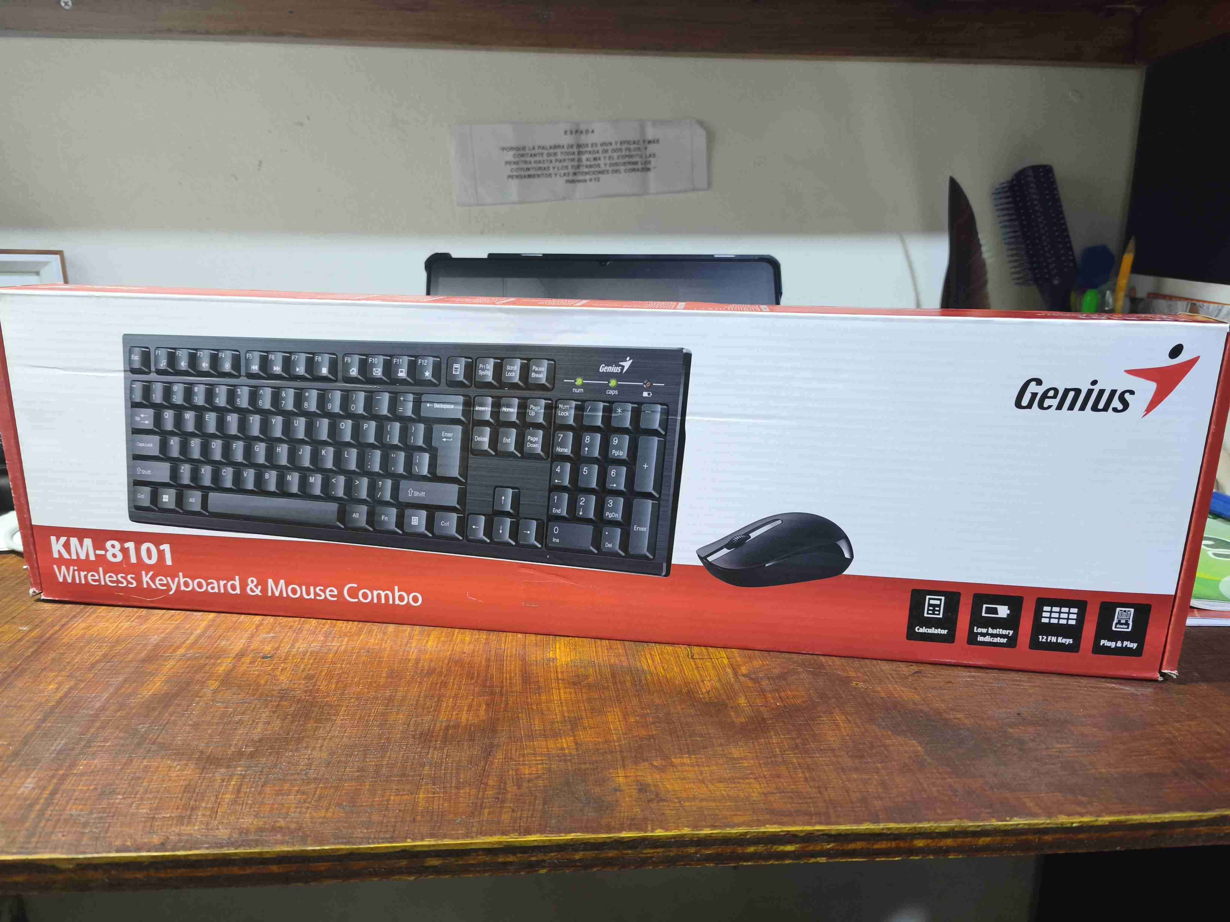 Combo teclado y mouse inalámbrico Genius - miniatura 1