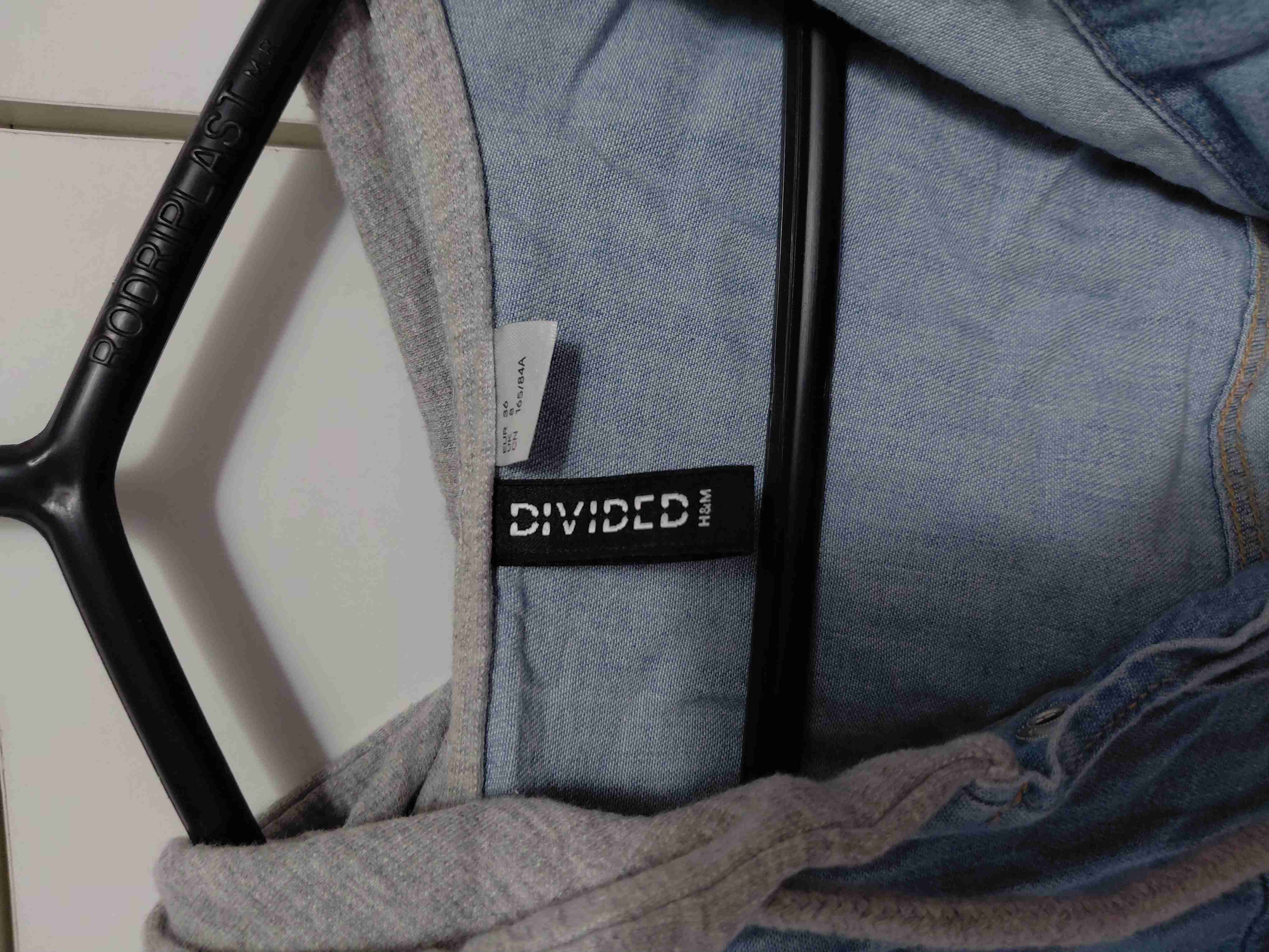 Chaqueta Denim Light con Gorro H&M 🧥 - miniatura 2