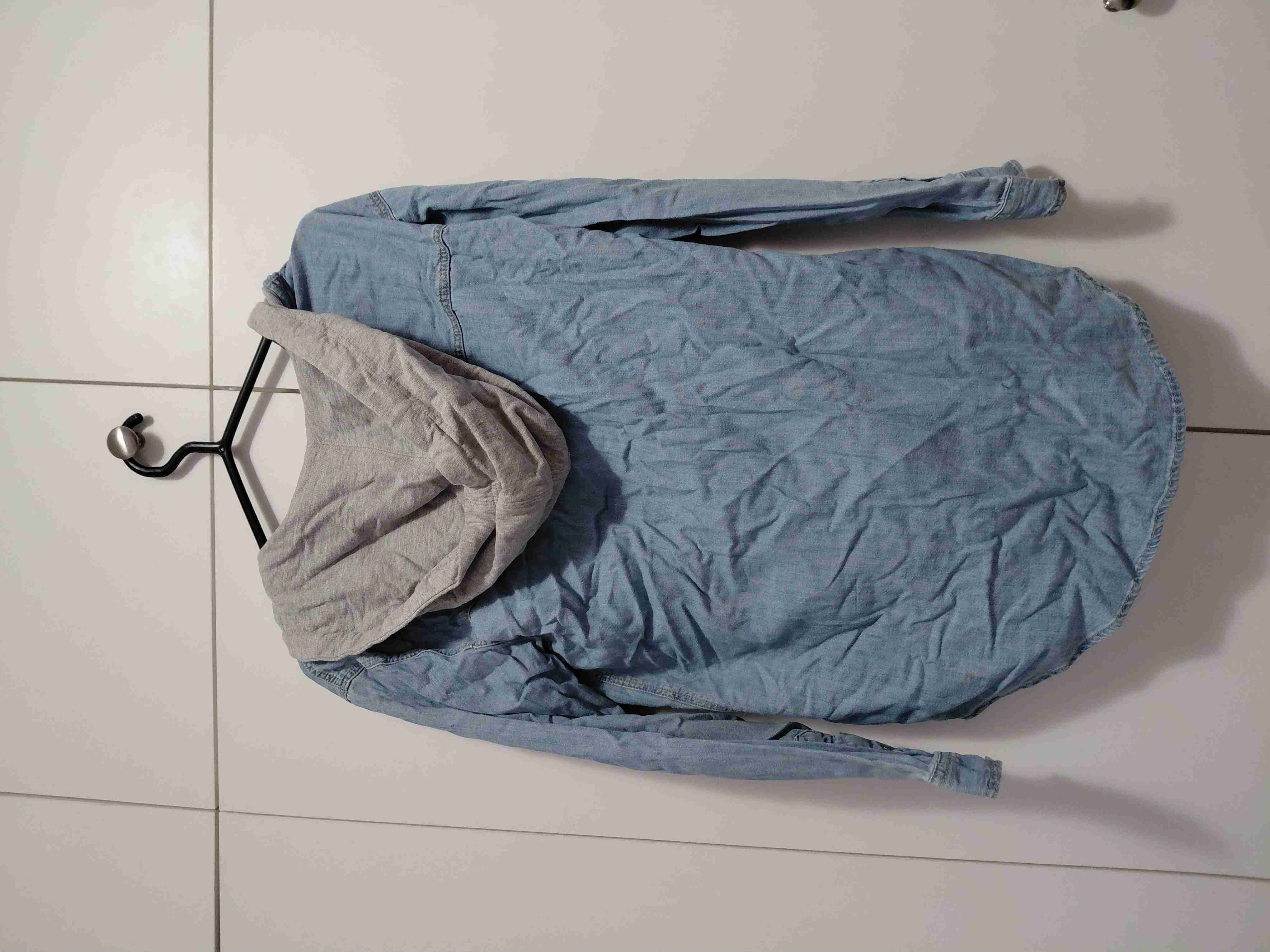 Chaqueta Denim Light con Gorro H&M 🧥 - miniatura 3