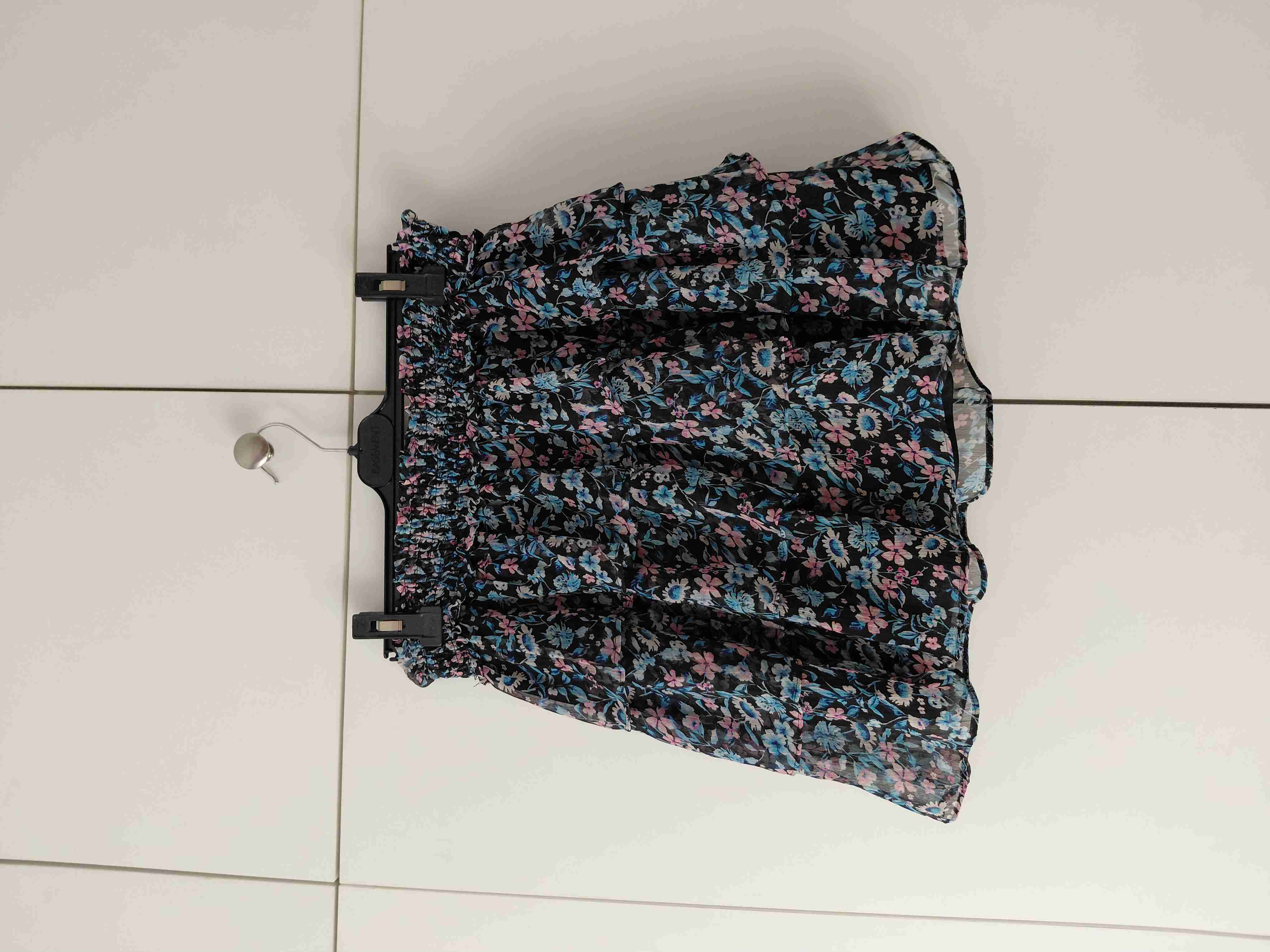 Mini Falda Floreada con Vuelos H&M 🌸 - miniatura 2