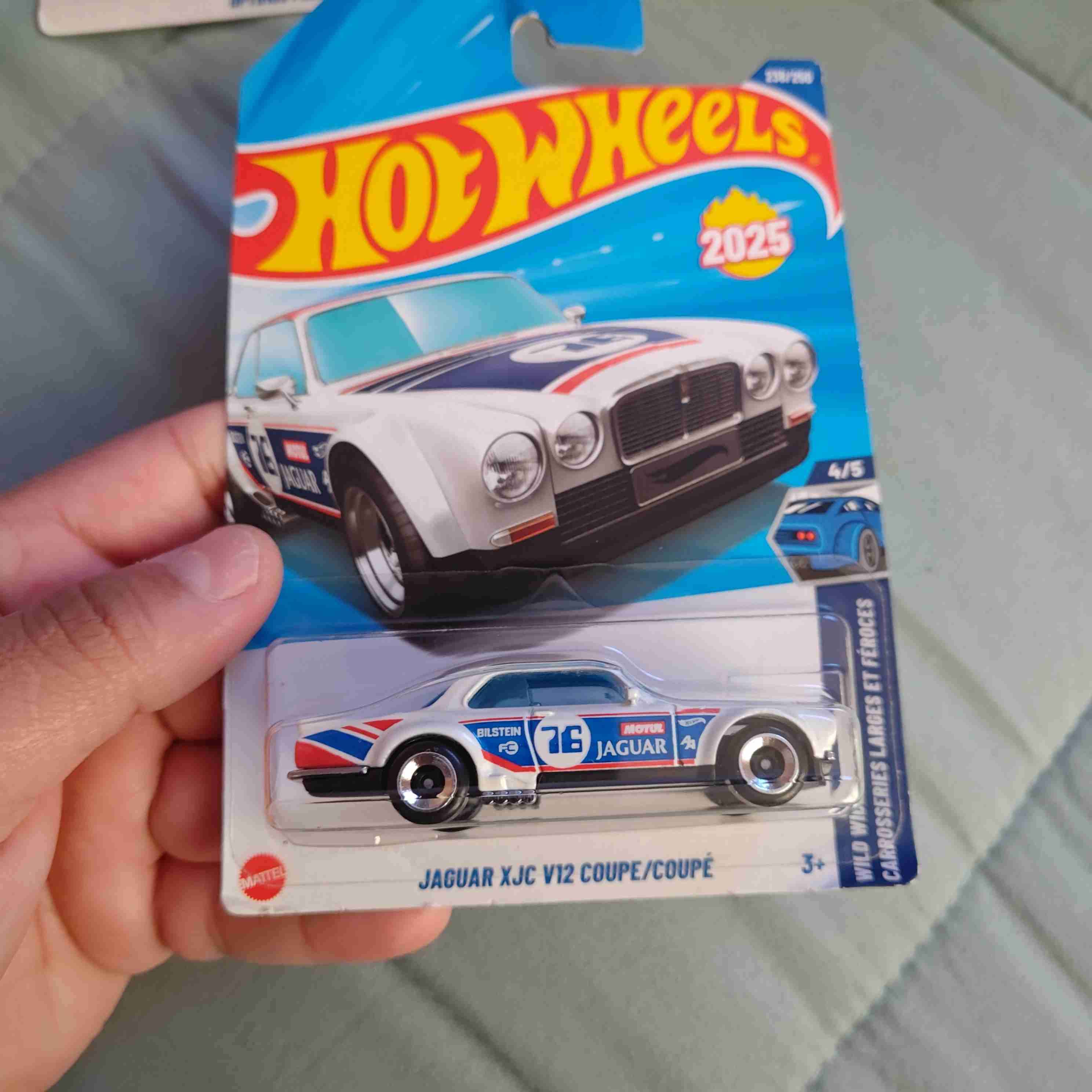 Auto Hot Wheels Jaguar XJ12 - 1