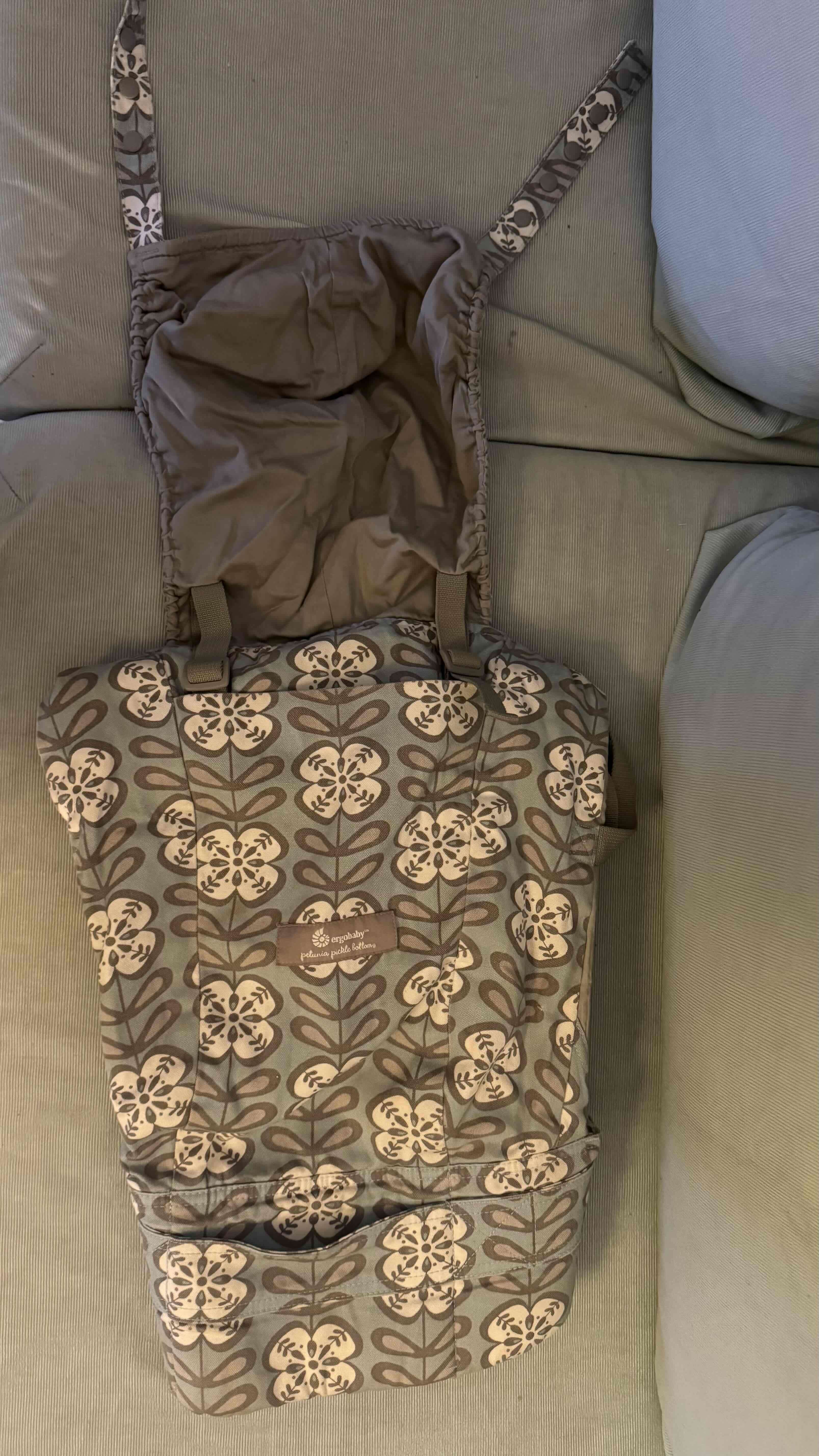 Portabebés Ergobaby gris - miniatura 3