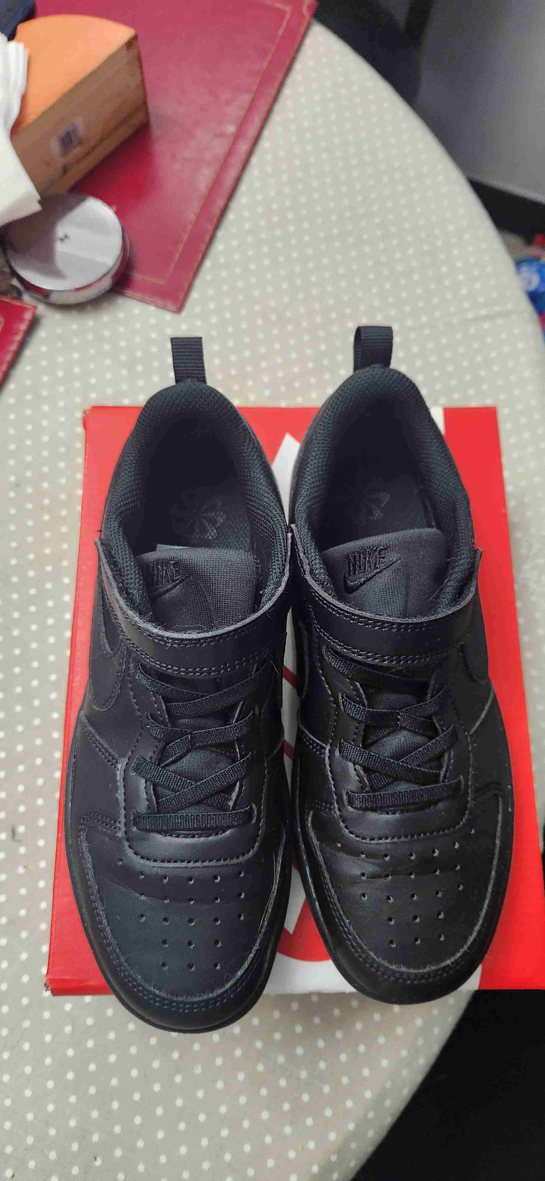 Zapatillas negras Nike para niños - miniatura 1