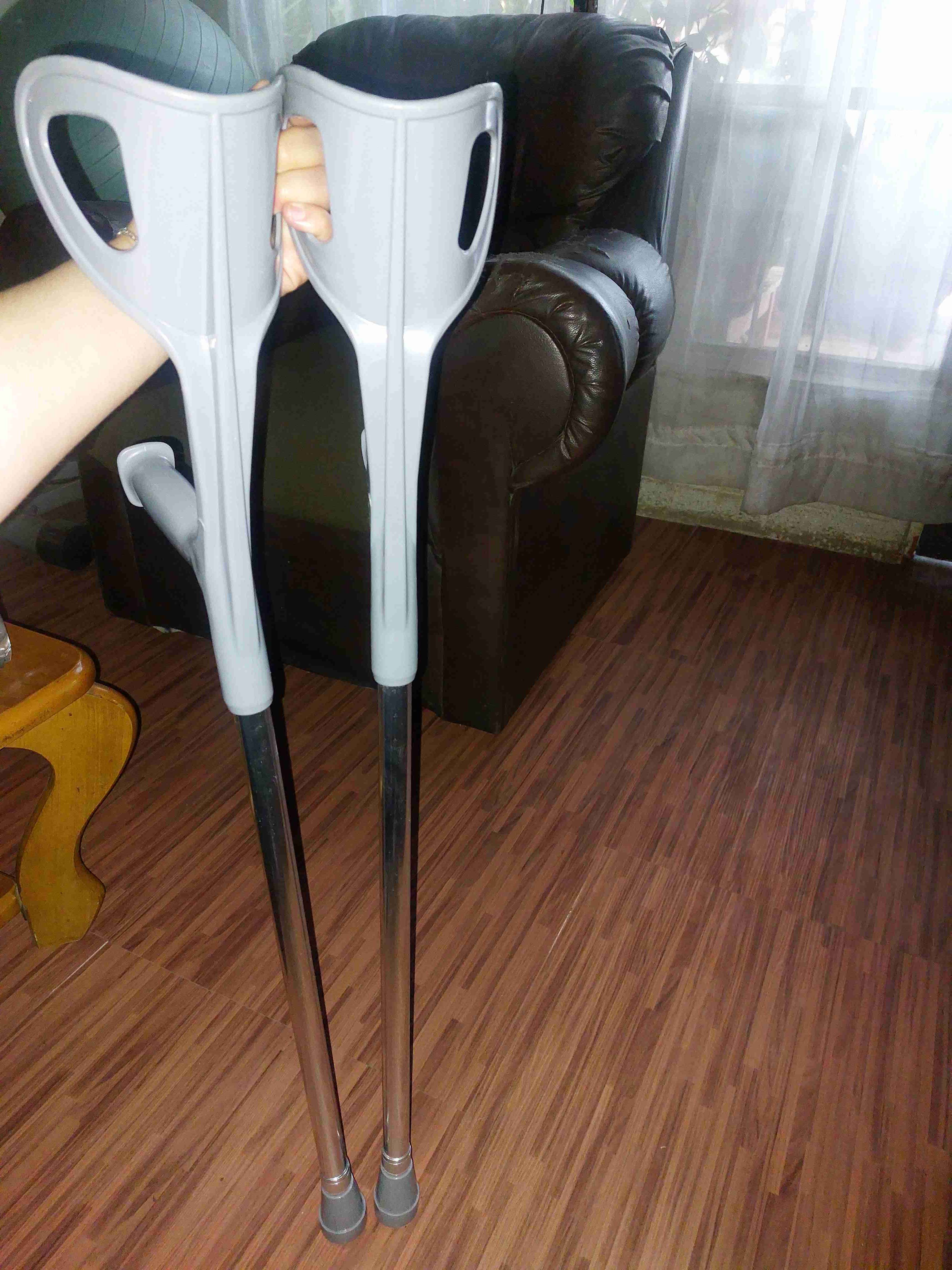 Muletas ortopédicas gris - miniatura 2