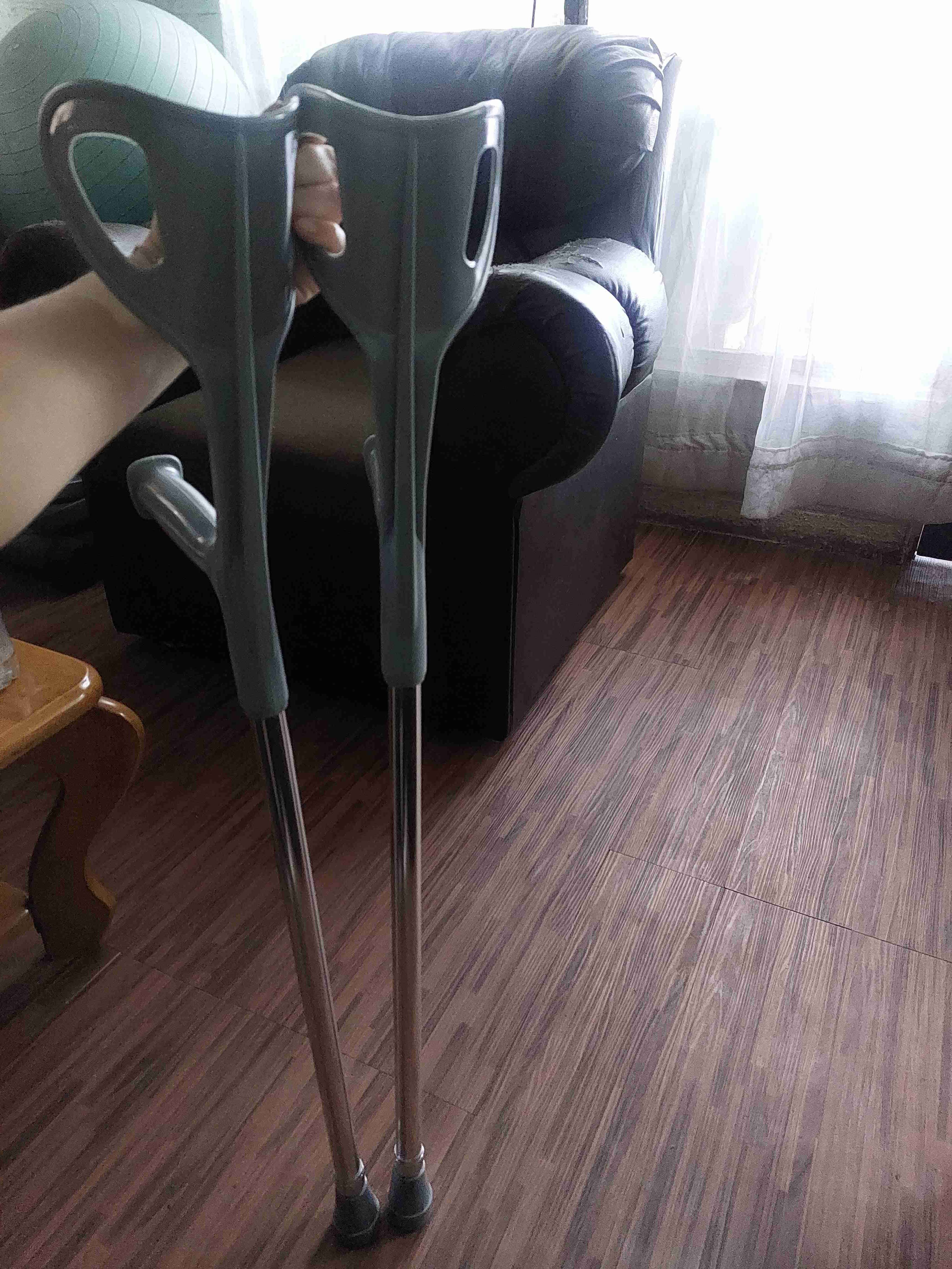 Muletas ortopédicas gris - miniatura 3