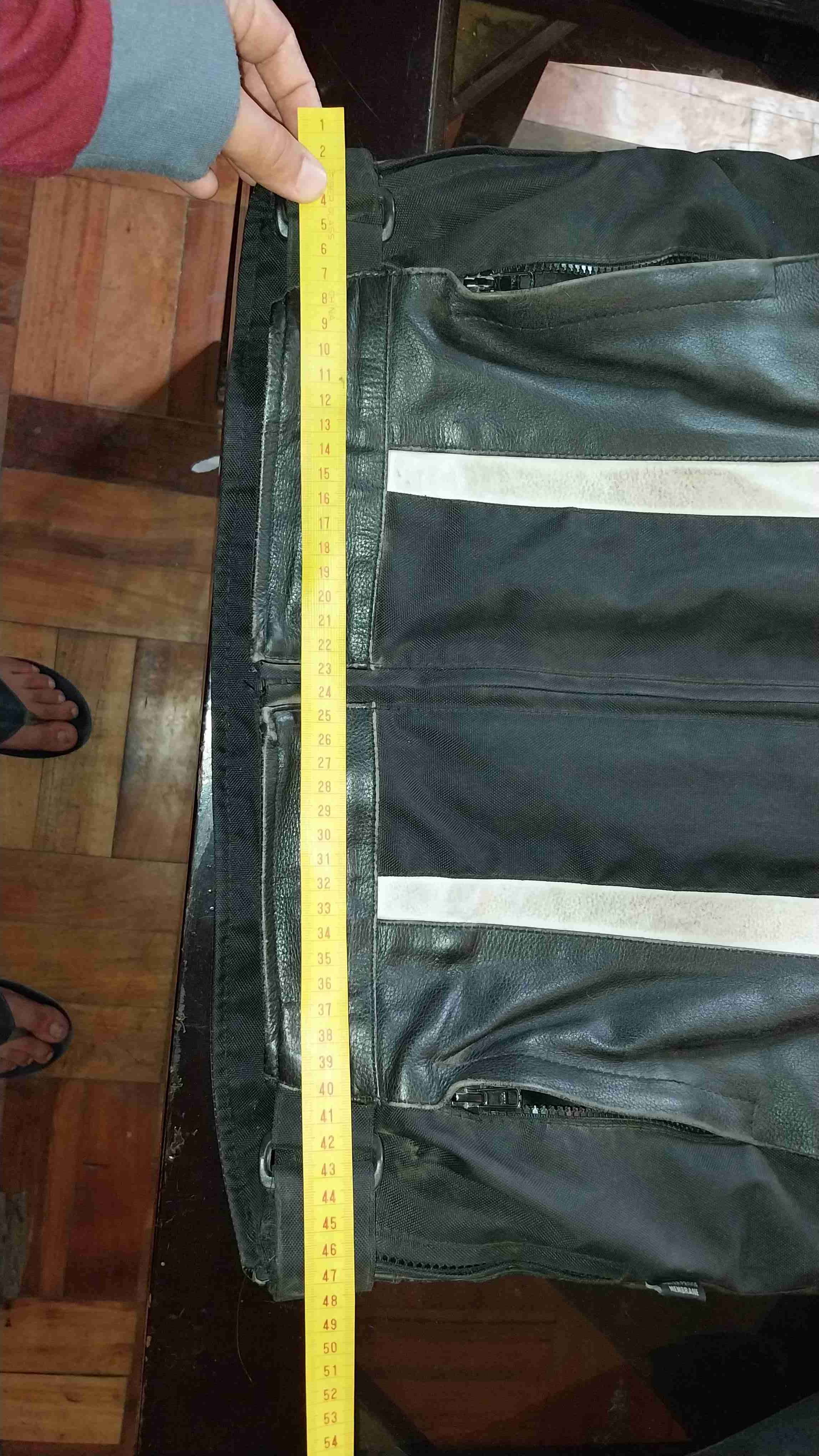 Chaqueta de moto negra con protecciones - miniatura 2