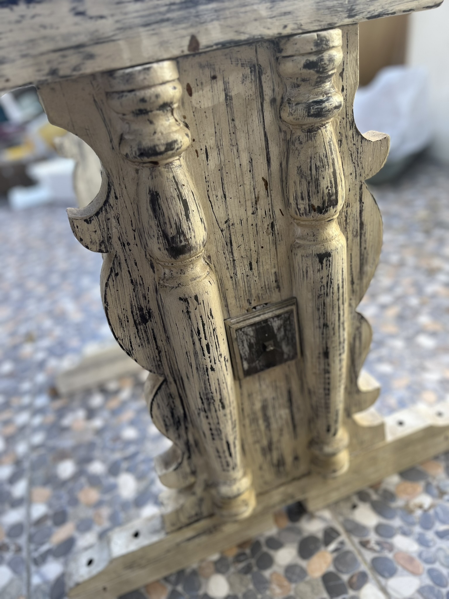 Mesa rústica vintage - miniatura 3